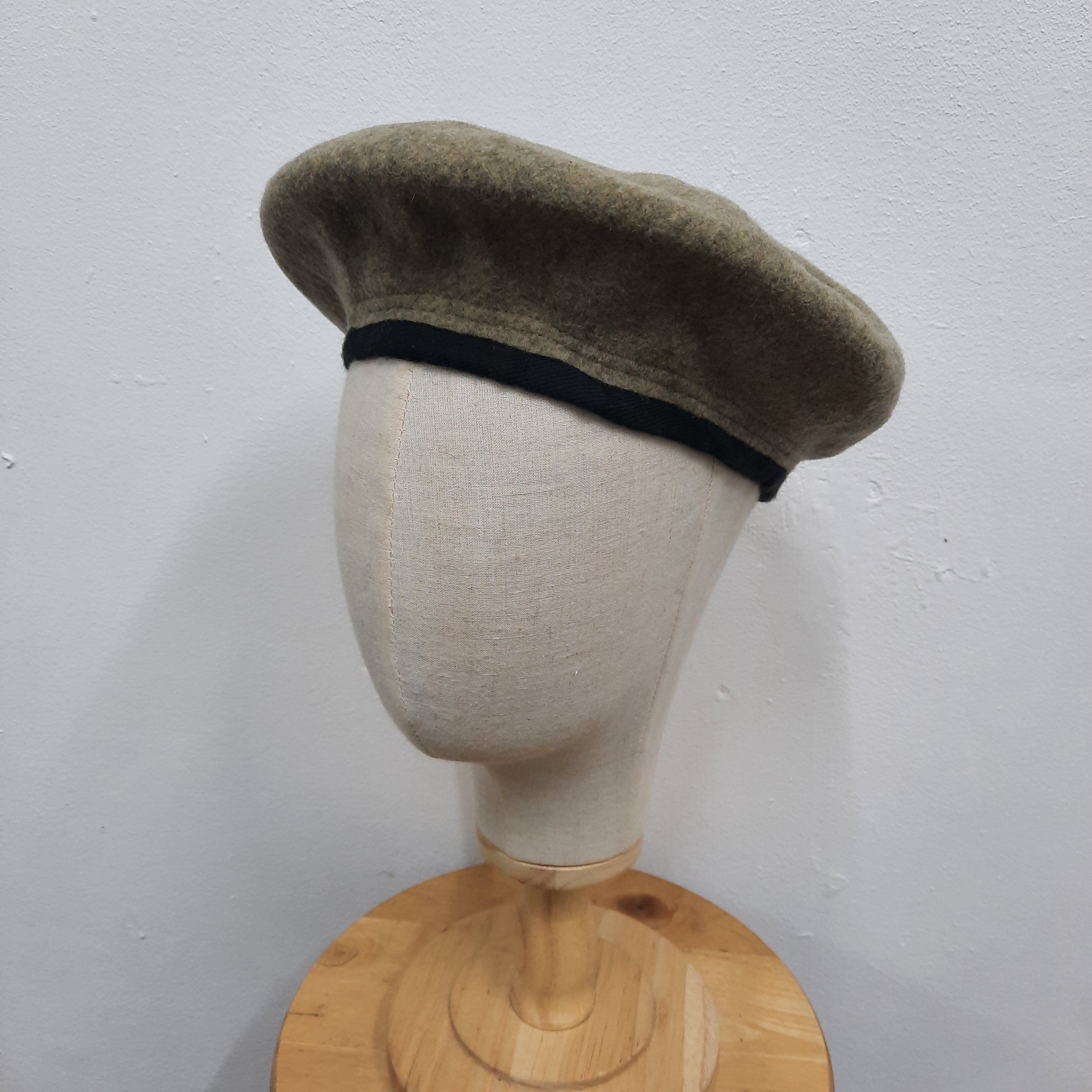 14th Addiction 🌸 Japanese brand clover artwork design wool beret hat Size ONE SIZE - 2 Thumbnail