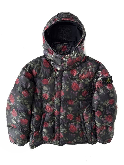 Supreme stone island lamy cover stampato hot sale puffy jacket black