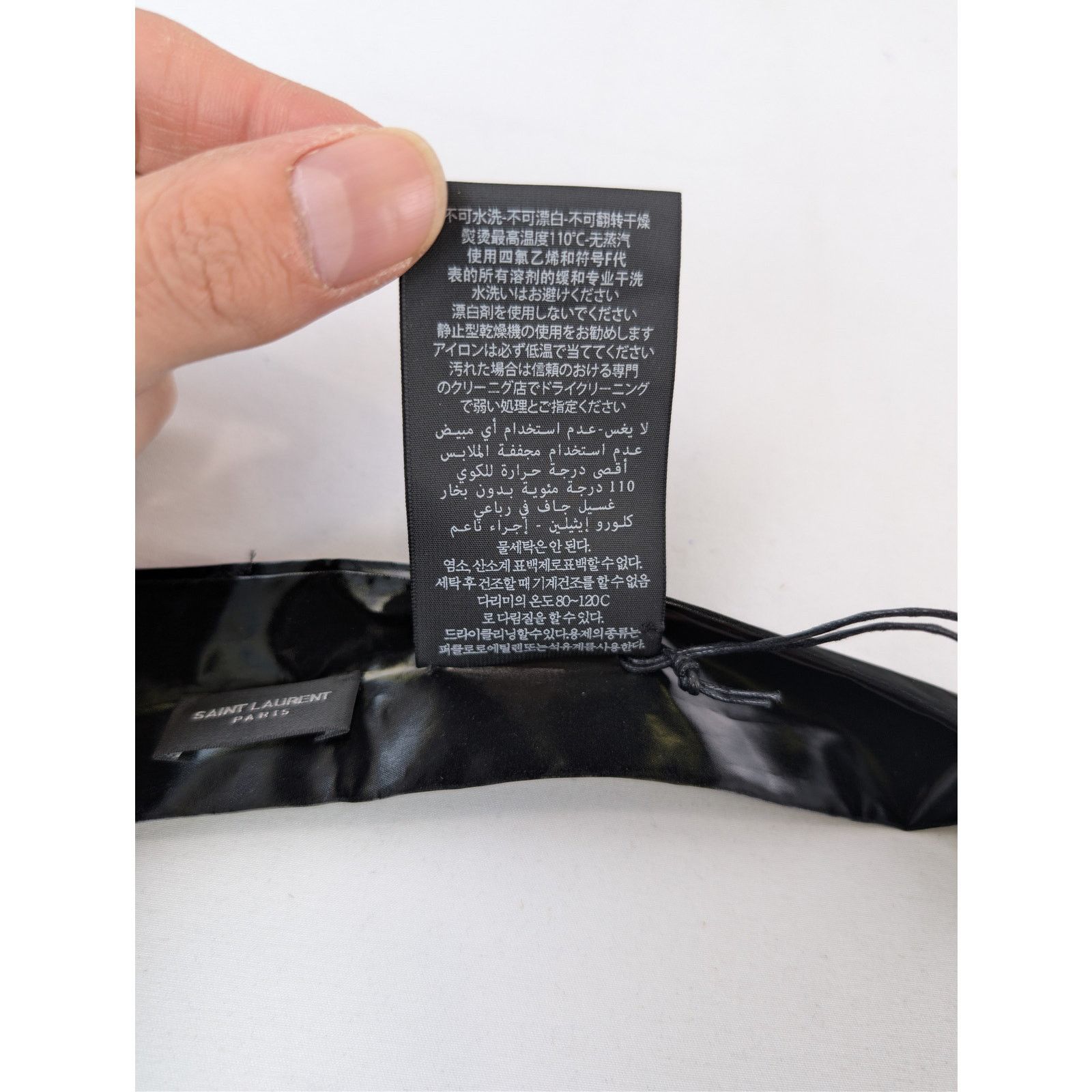 Saint Laurent Paris o1rshd1 Size: OS/ Satin Graduation Stole/Sash Tie in Black Size ONE SIZE - 11 Thumbnail