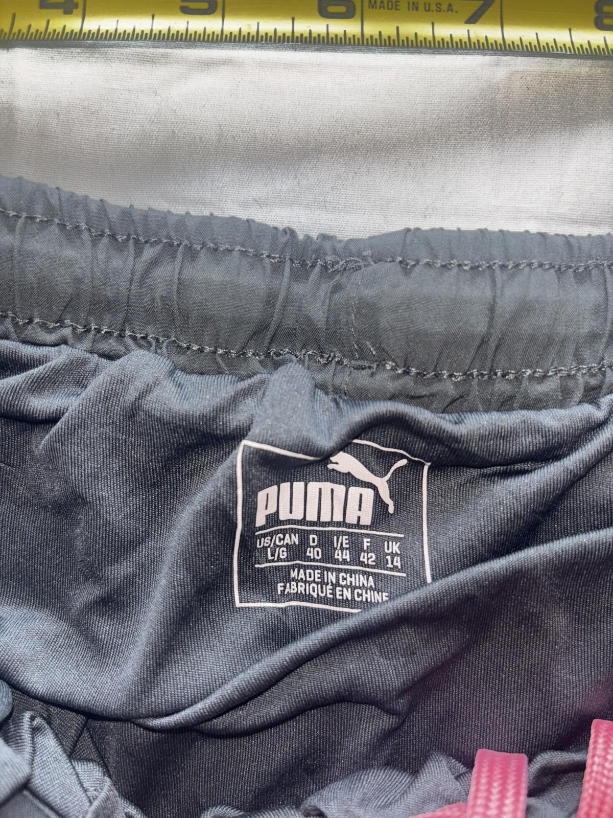 Puma Athletic Puma Women's Running Shorts - Gray with Pink Trim Size 36" / US 14 / IT 50 - 3 Thumbnail