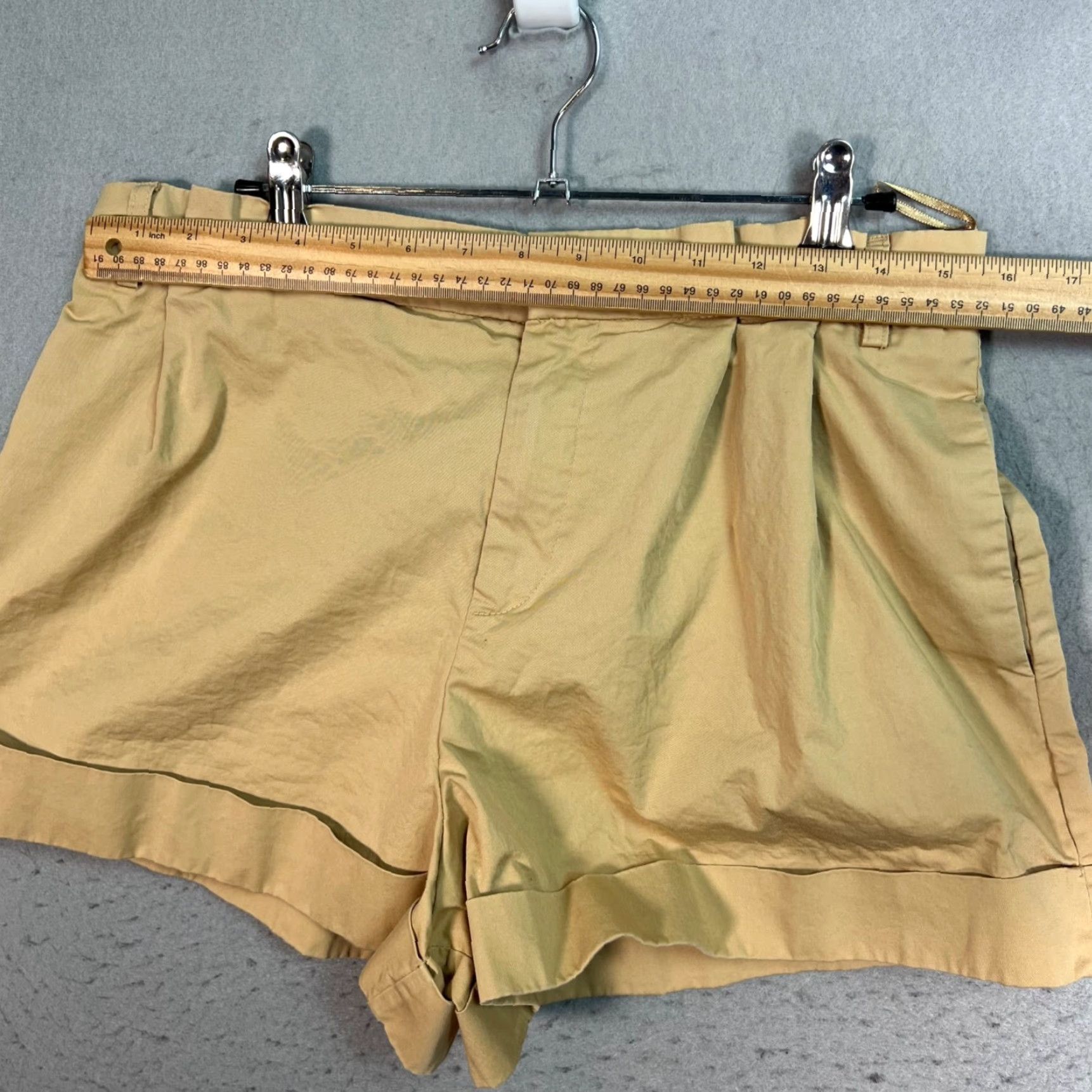 Zara Zara Chino Shorts Shirt Womens Beige Cotton Blend Regular Pockets 3in Inseam. Size 32" / US 10 / IT 46 - 4 Thumbnail