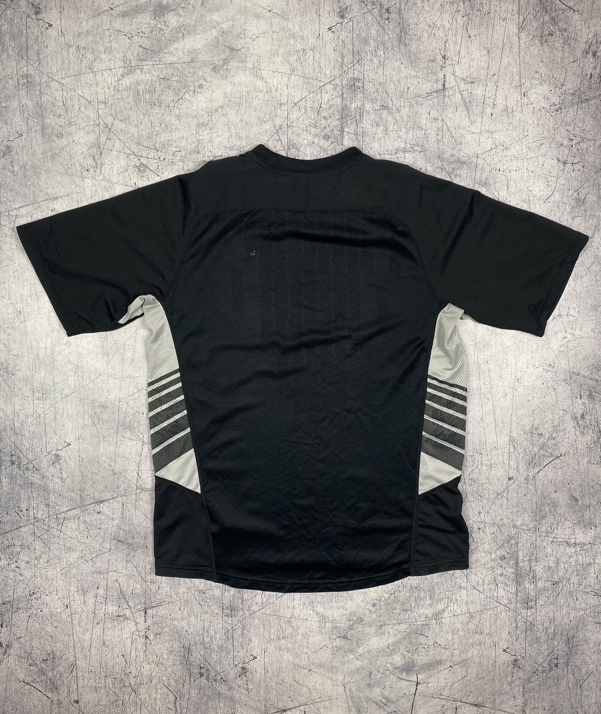Nike × Vintage Vintage 00s Nike Y2K Drill Tee Size US M / EU 48-50 / 2 - 11 Thumbnail