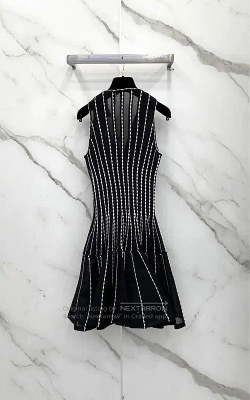 Dior Dior Black Silk Blend Dress . Size M / US 6-8 / IT 42-44 - 1 Thumbnail