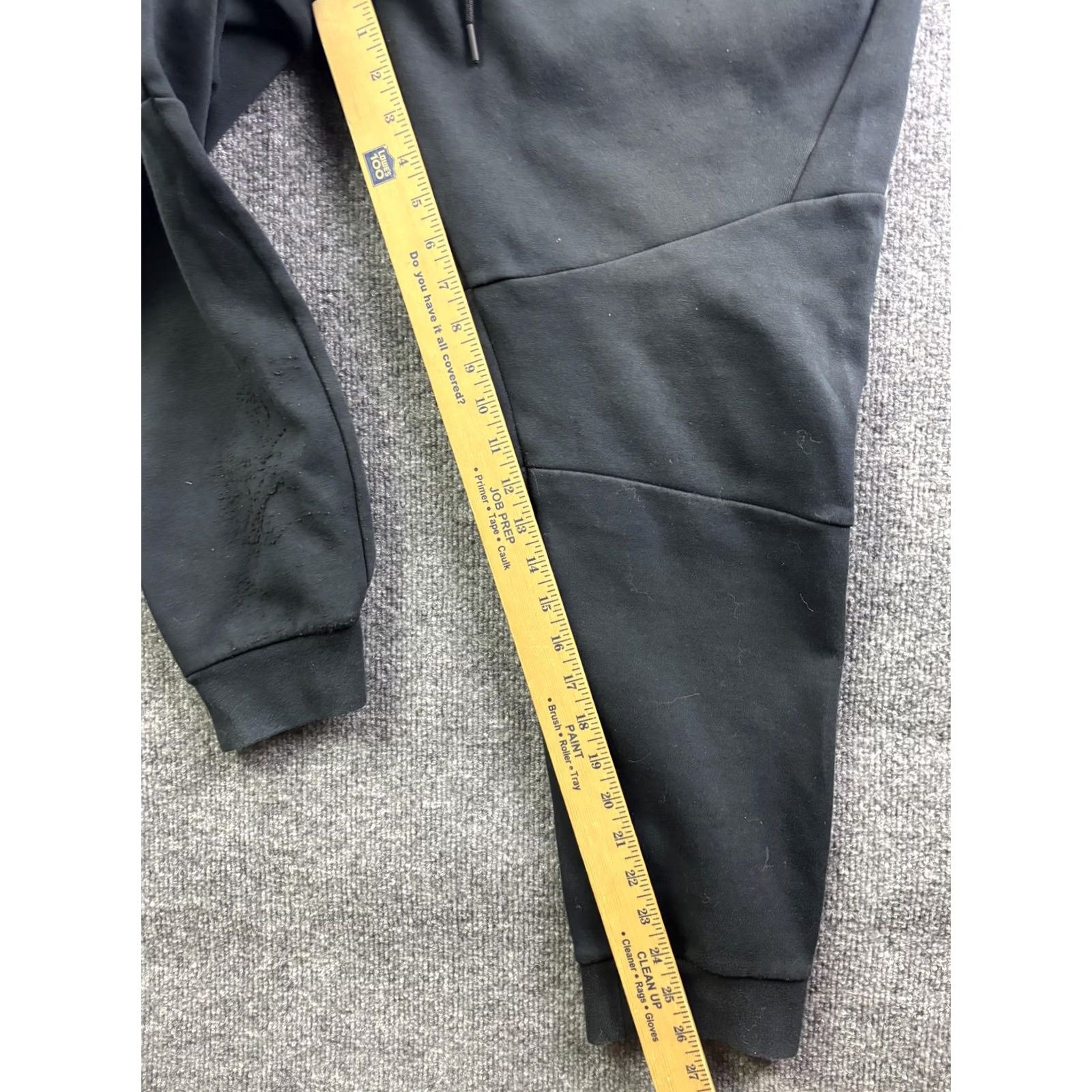 Nike Nike Sweatpants Mens XL Black Fleece Joggers Elastic Waist Zip Pocket Pants Slim Tapered Mens XL Black Jogger Gear Size US 36 / EU 52 - 5 Thumbnail