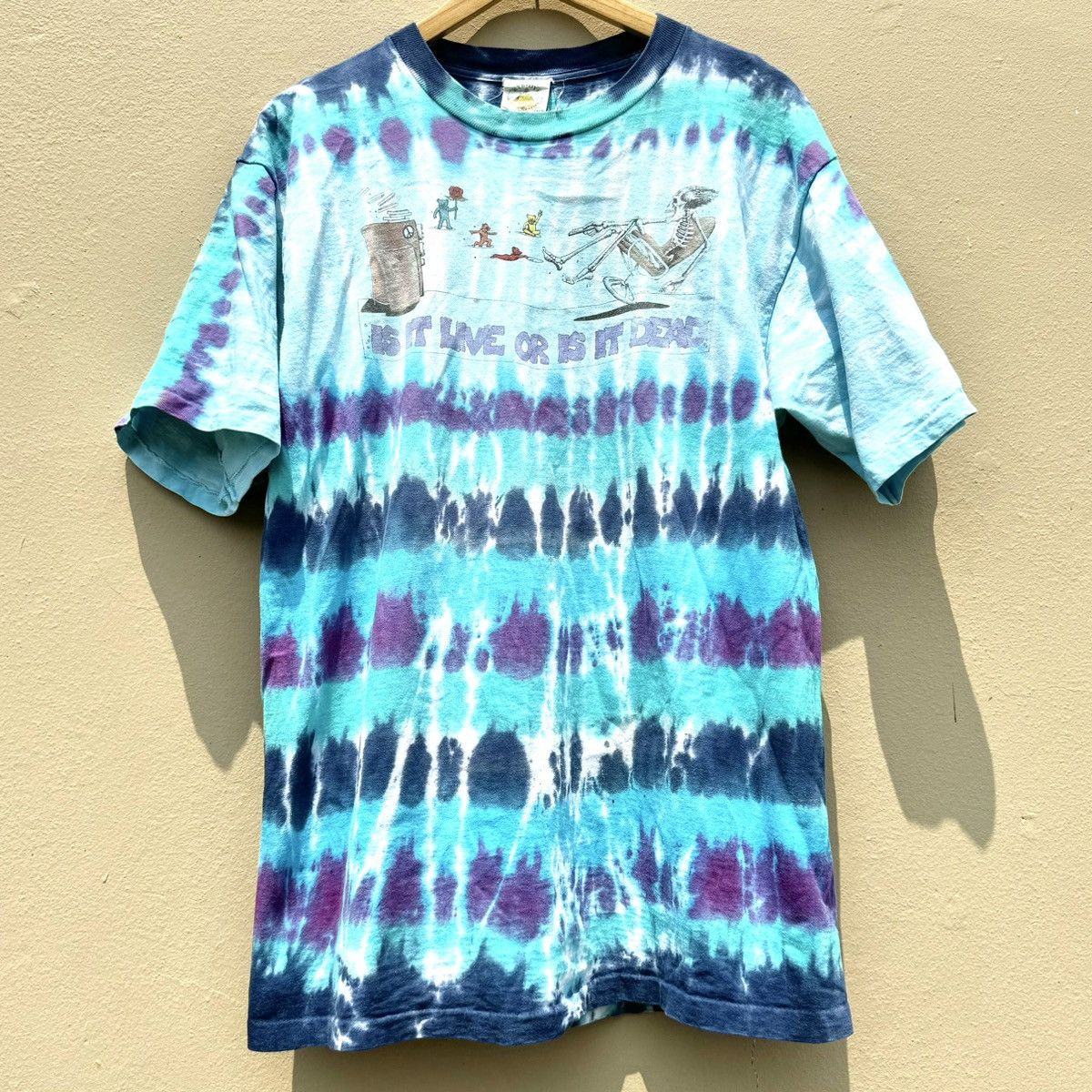 Vintage Vintage Grateful Dead is it live maxell parody rare tee Size US XL / EU 56 / 4 - 1 Thumbnail