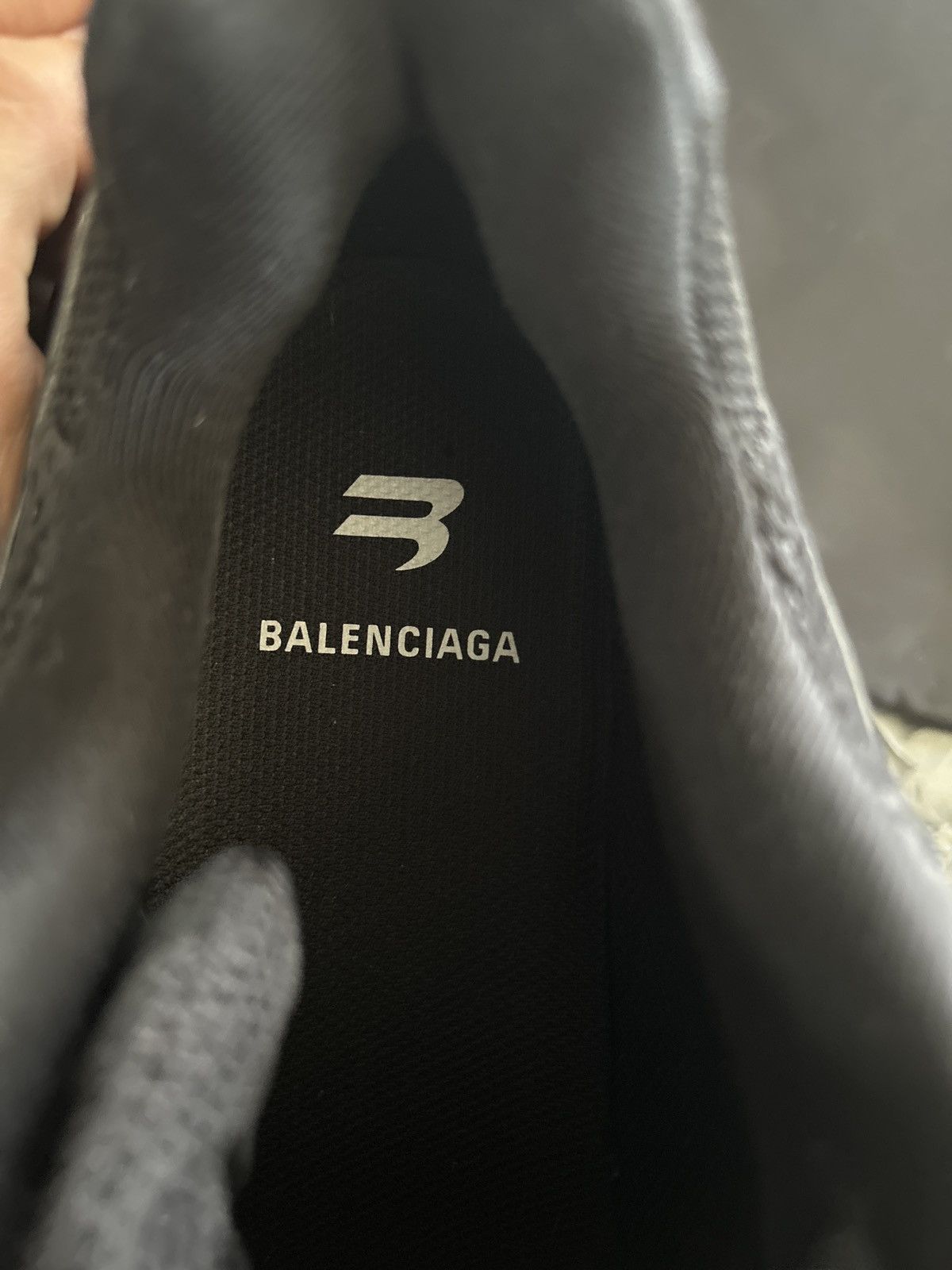 Balenciaga Balenciaga Bouncer Sneaker Size US 9.5 / EU 42-43 - 10 Thumbnail