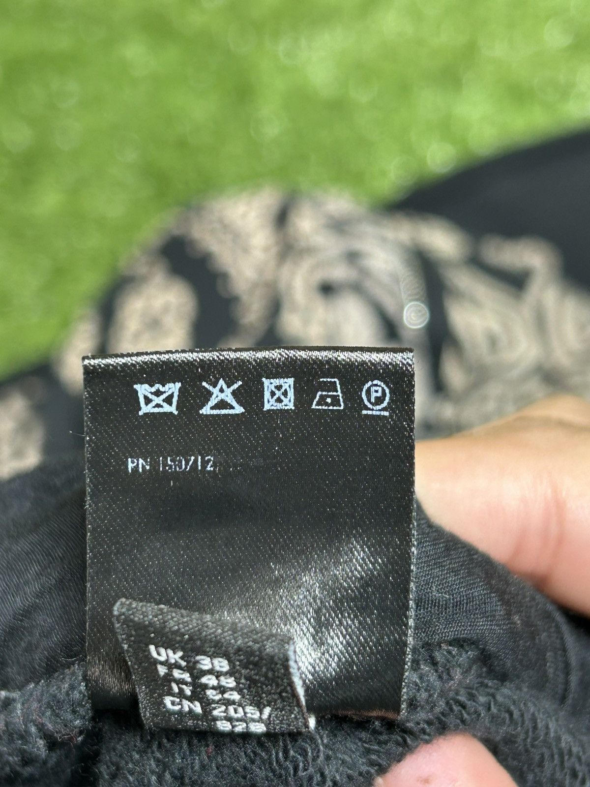 Amiri Amiri bandana logo sweatshorts Size US 40 / EU 56 - 12 Thumbnail