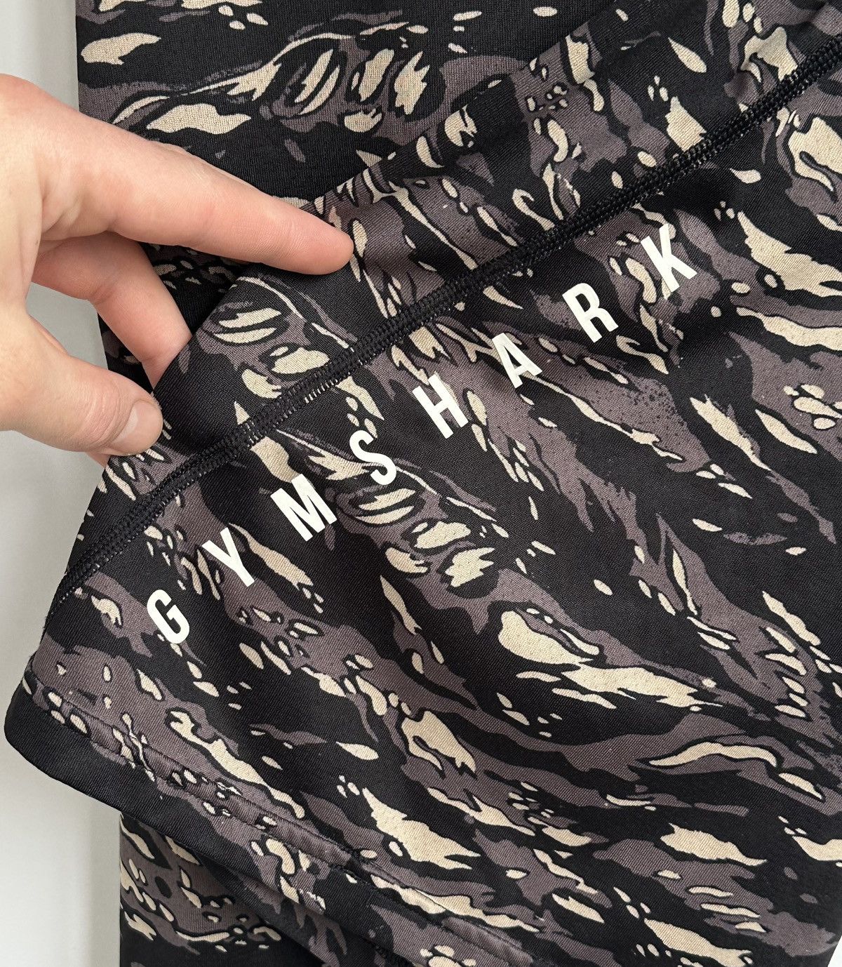 Gymshark Gymshark Arrival Camo Training T-Shirt Men's Size M Size US M / EU 48-50 / 2 - 3 Thumbnail