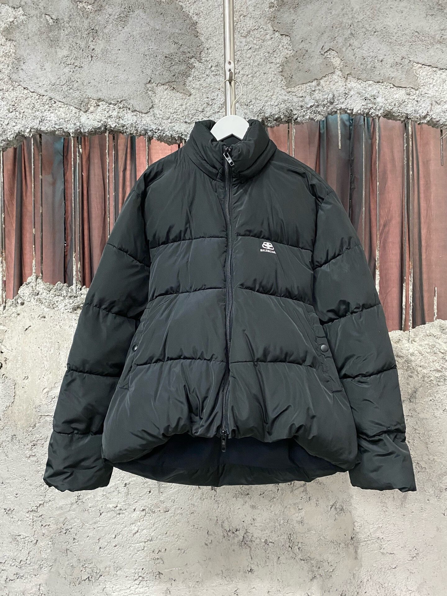 Balenciaga balenciaga black puffer jacket size 34 Size US XXS / EU 40 - 1 Thumbnail