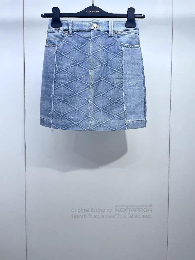 Louis Vuitton Louis Vuitton Rhombic denim skirt Size 33" - 1 Thumbnail