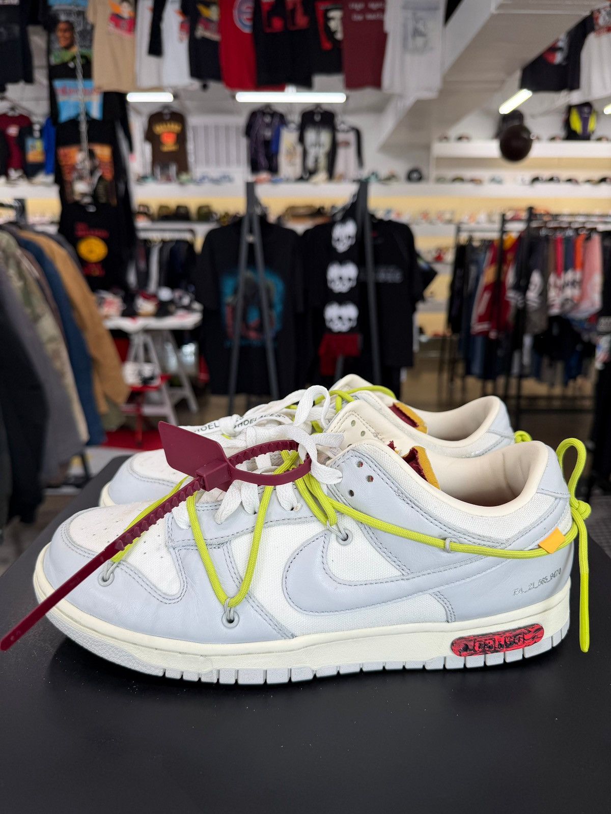 Nike × Off-White Nike Dunk Low Off-White Lot 8 Size 10 (2021) Size US 10 / EU 43 - 7 Thumbnail