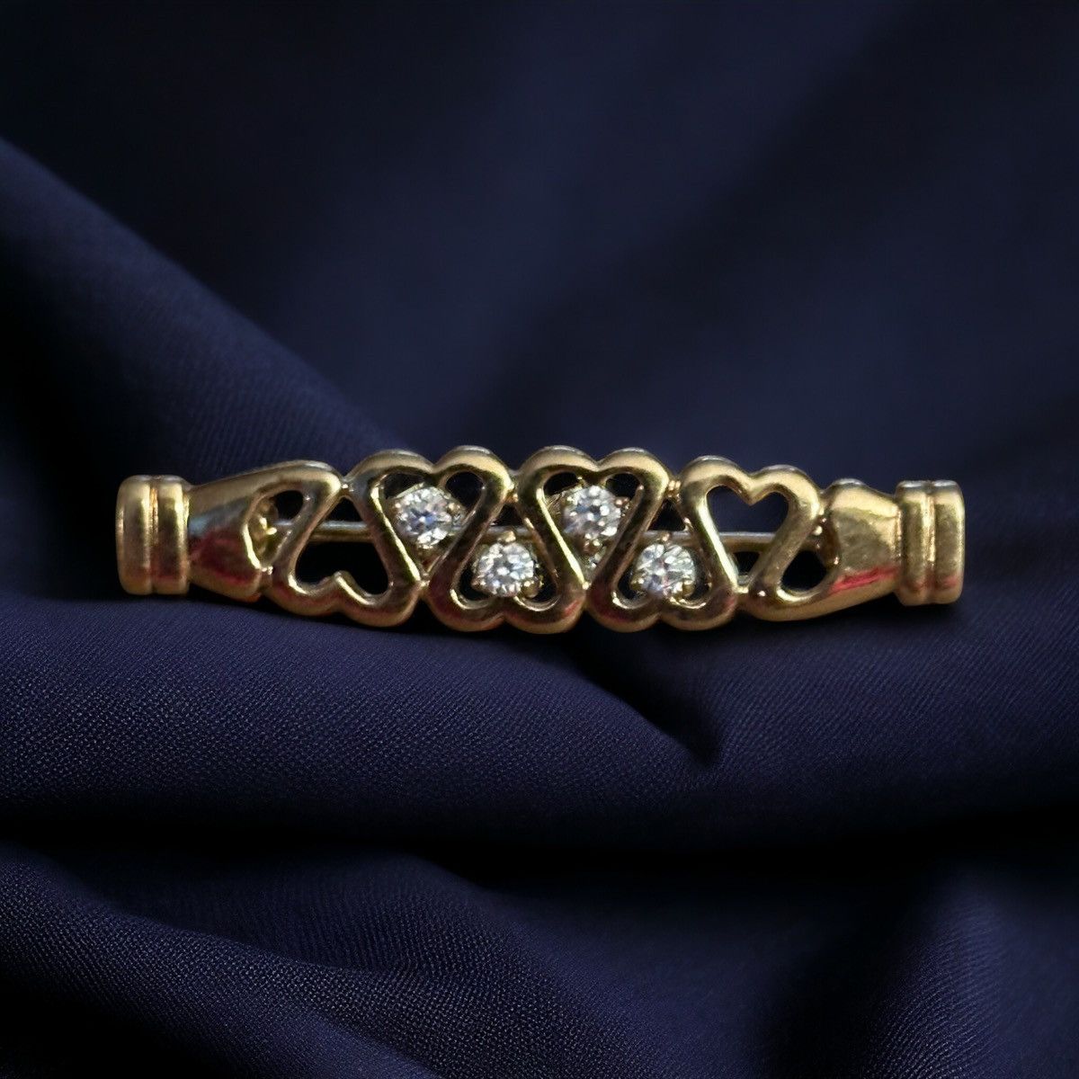 Vintage Vintage gold tone crystal accent hearts brooch Size ONE SIZE - 1 Thumbnail