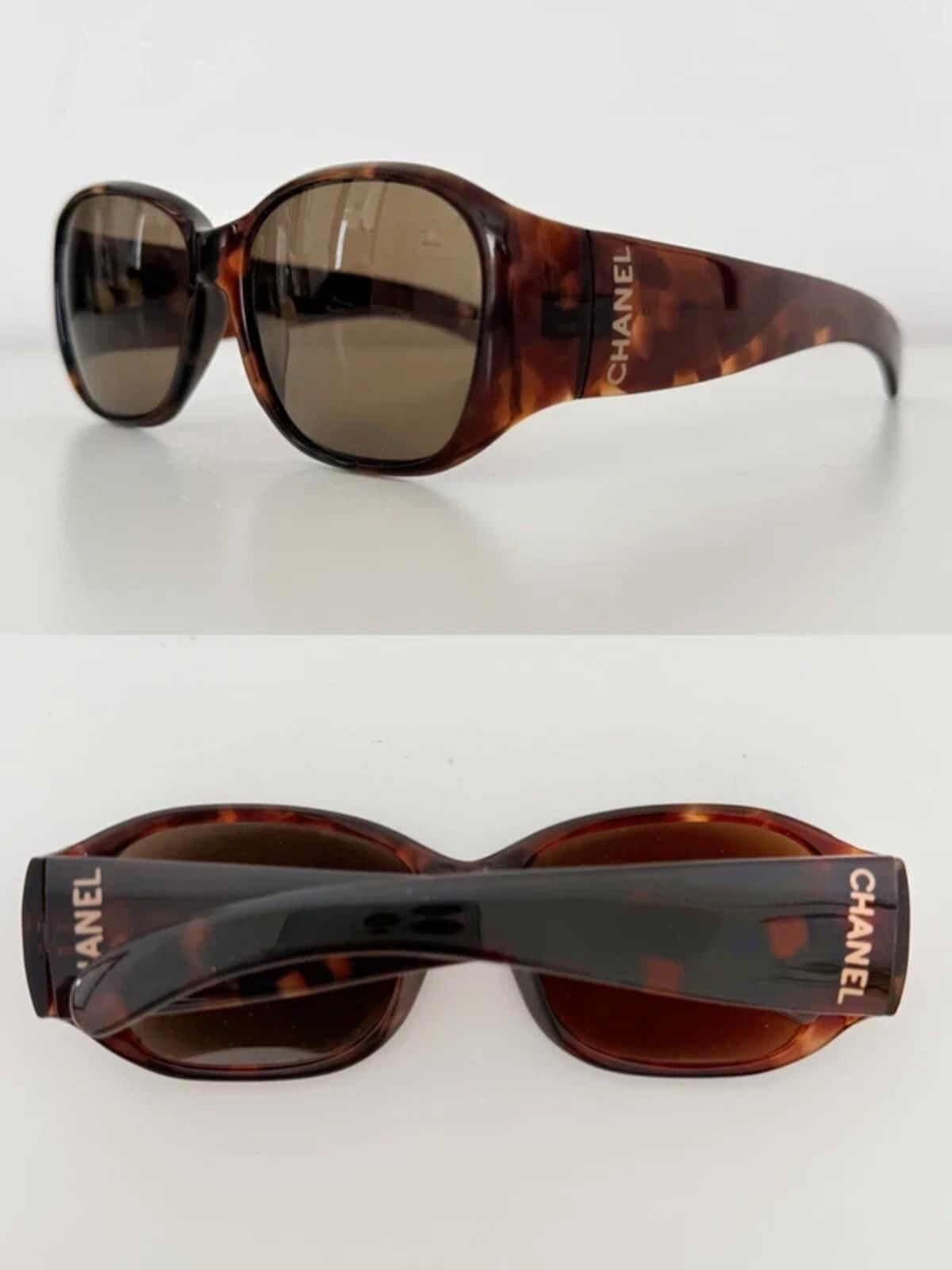 Chanel Chanel Oversized Tortoiseshell Sunglasses Size ONE SIZE - 1 Thumbnail