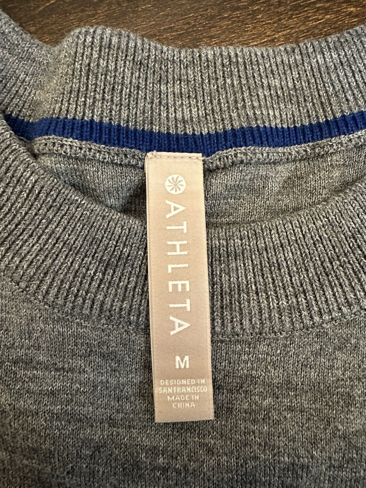 Athleta Athleta Gray Extra Fine Merino Wool Blend Sweater Size M Size M / US 6-8 / IT 42-44 - 4 Thumbnail