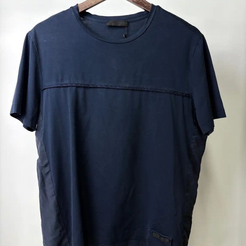 Prada Prada Men's Navy T-Shirt in Size M Size US M / EU 48-50 / 2 - 1 Thumbnail