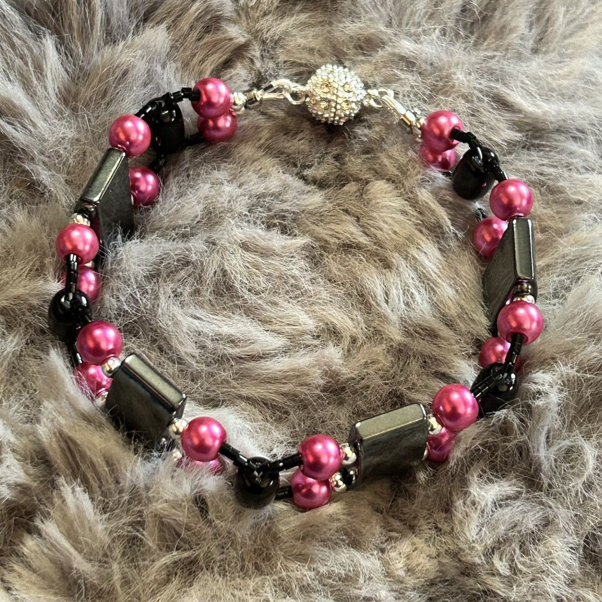 Handmade Handcrafted fuchsia pink Czech glass pearl hematite bracelet Size ONE SIZE - 5 Thumbnail