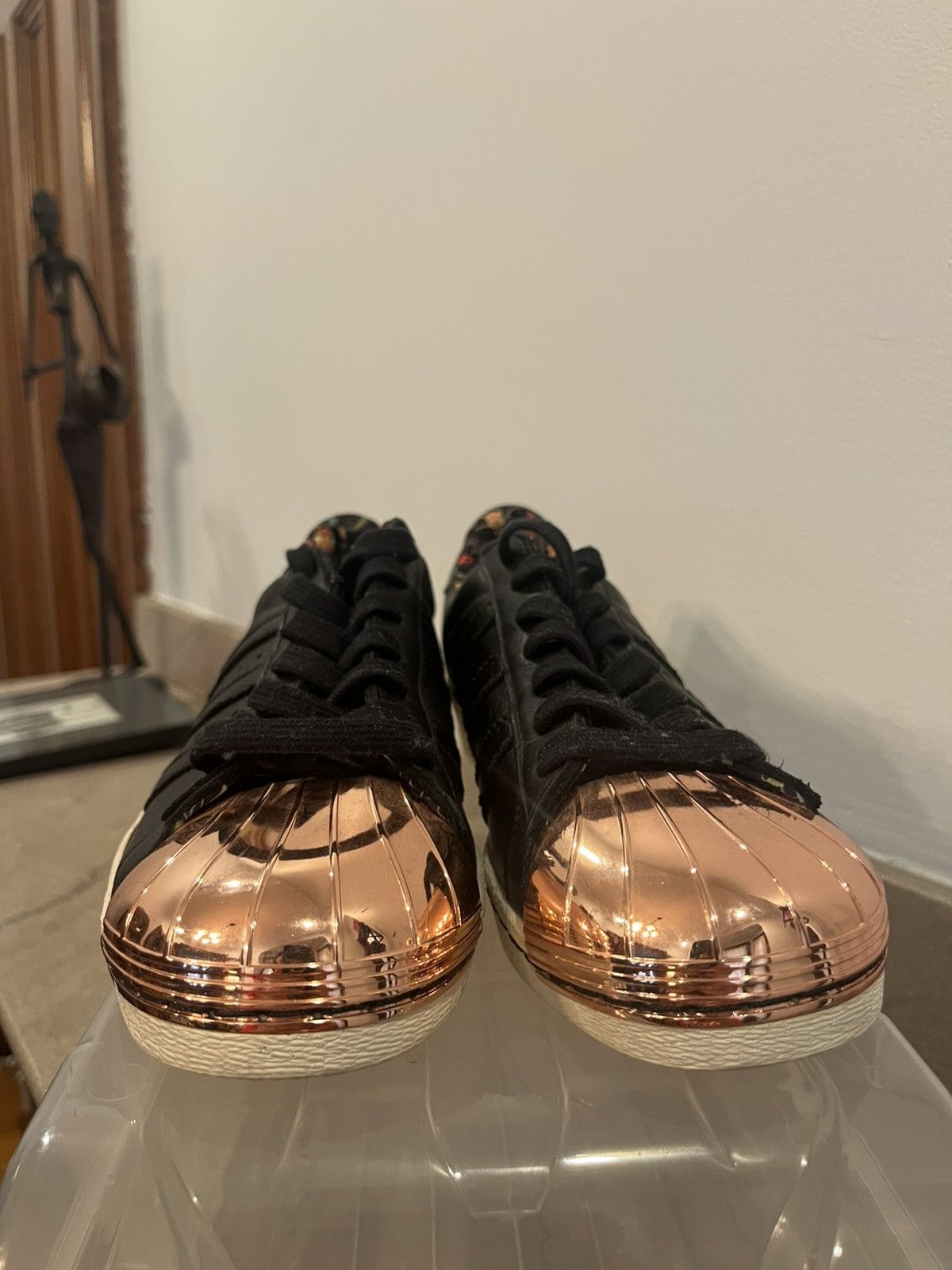 Adidas Limited edition floral copper shelltoe Size US 8 / EU 41 - 1 Thumbnail