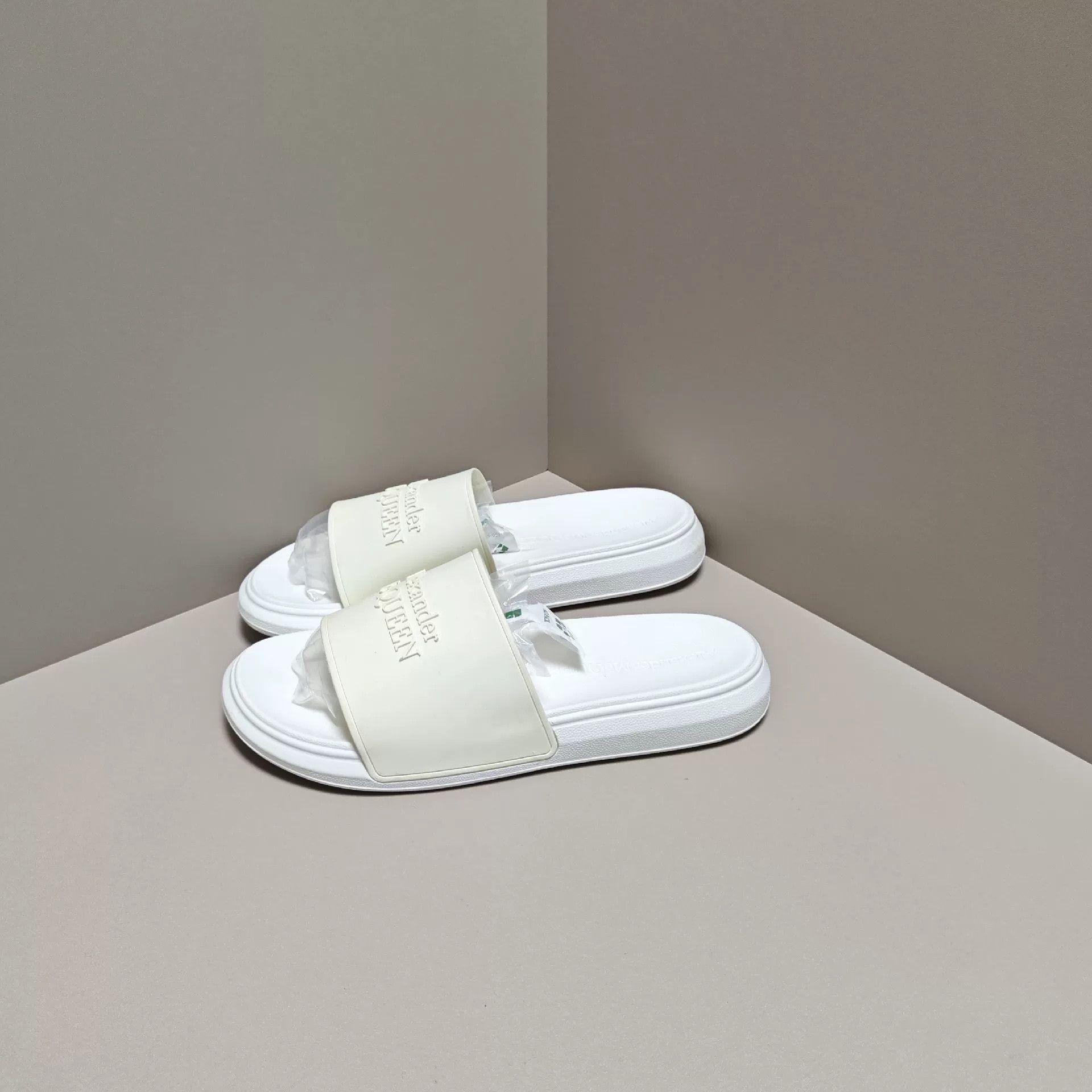 Alexander McQueen Alexander McQueen Sandals 10 Men Size US 10 / EU 43 - 1 Thumbnail
