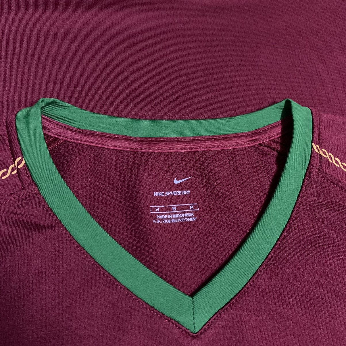 Other Portugal Home 2006 Nike Jersey Size US M / EU 48-50 / 2 - 3 Thumbnail