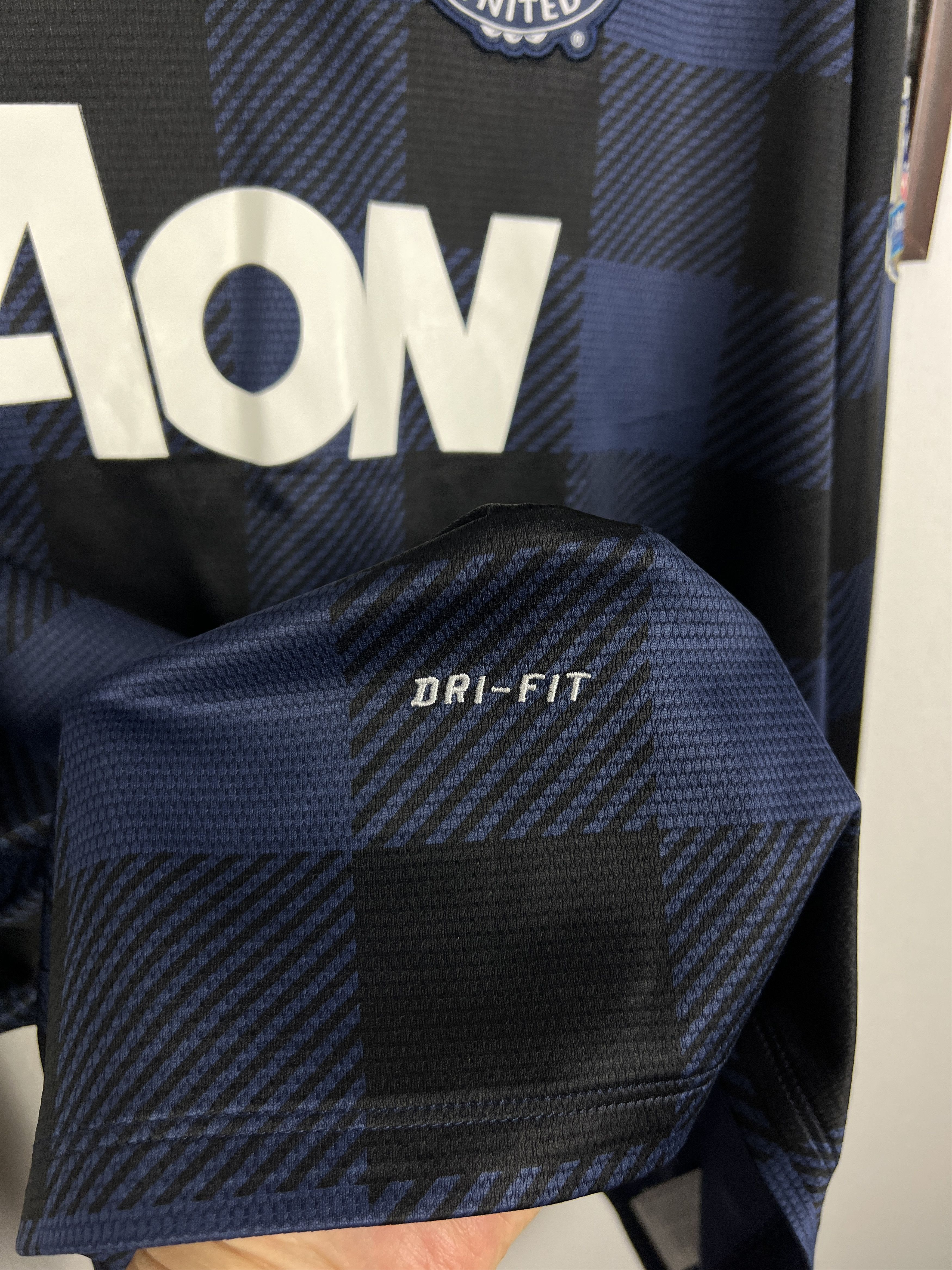 Nike Manchester United football shirt Soccer Long Sleeve Jersey Size US XXL / EU 58 / 5 - 5 Thumbnail