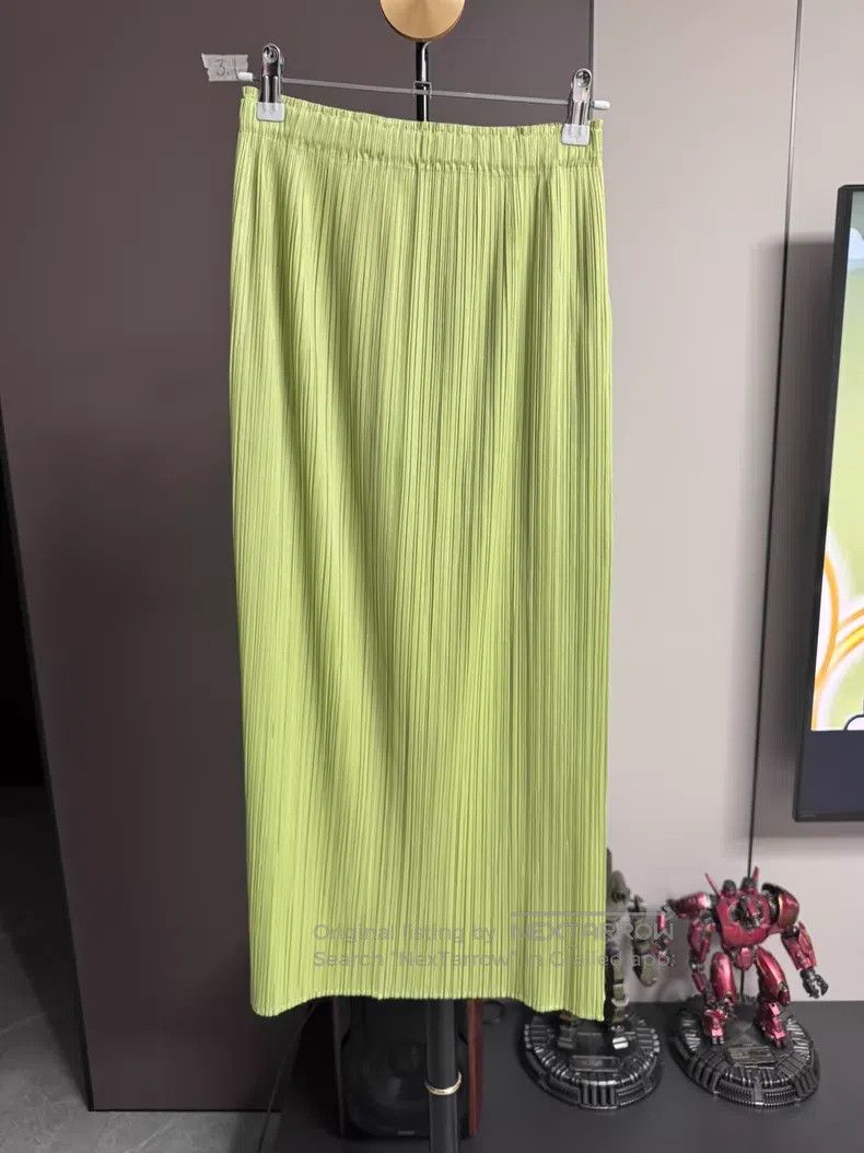 Issey Miyake Issey Miyake size:3 Green Skirt Size 22" - 1 Thumbnail