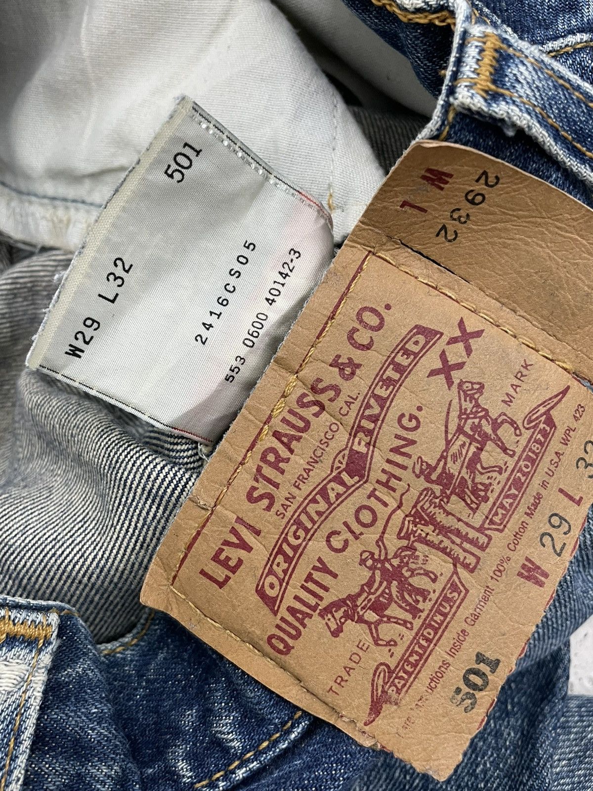 Levi's Vintage Clothing VINTAGE 501 LEVIS USA DESIGNER 90S RIPPED WHISKERING DENIM Size US 28 / EU 44 - 17 Thumbnail