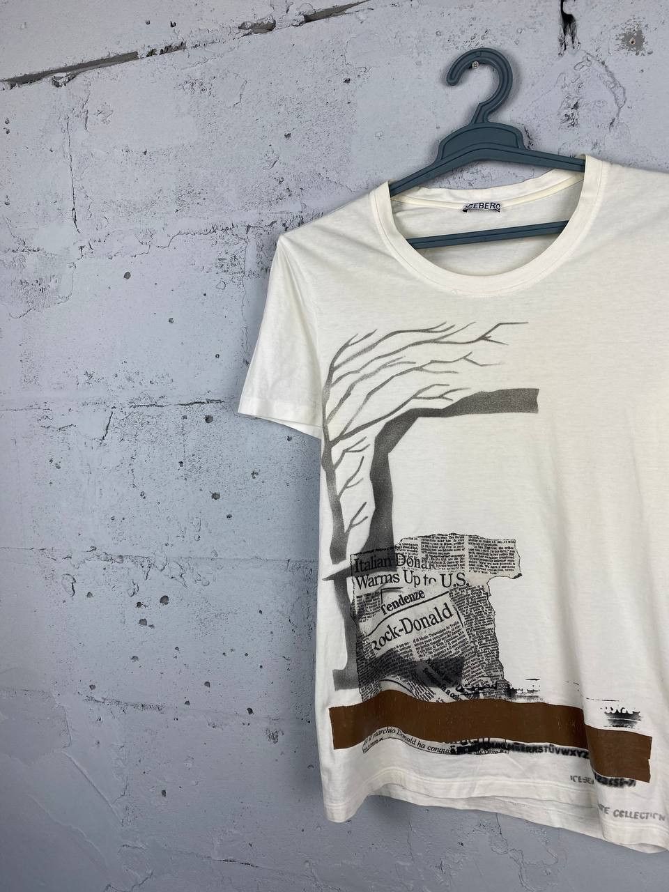 Iceberg × Vintage Galliano Style Gazette Printed Iceberg T Shirt Avant Garde Size US M / EU 48-50 / 2 - 3 Thumbnail
