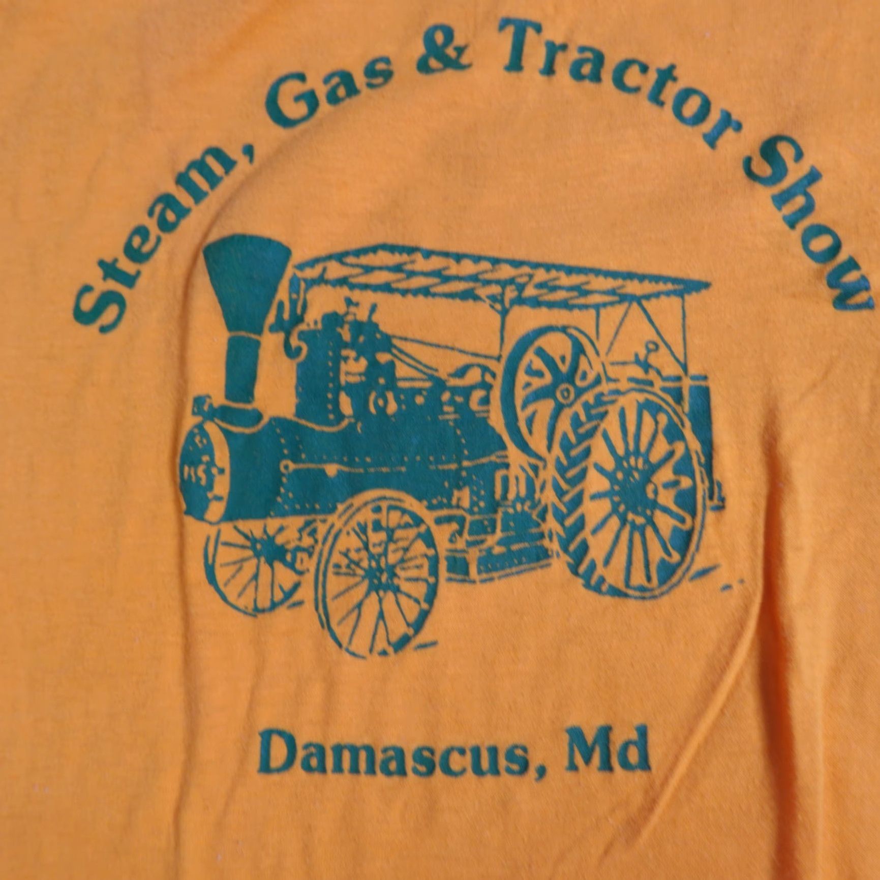 GAS VINTAGE Steam Gas Tractor Show Shirt T-Shirt Short Sleeve Yellow 80s Mens Small USA Made Damascus MD Damask? Size US S / EU 44-46 / 1 - 2 Thumbnail