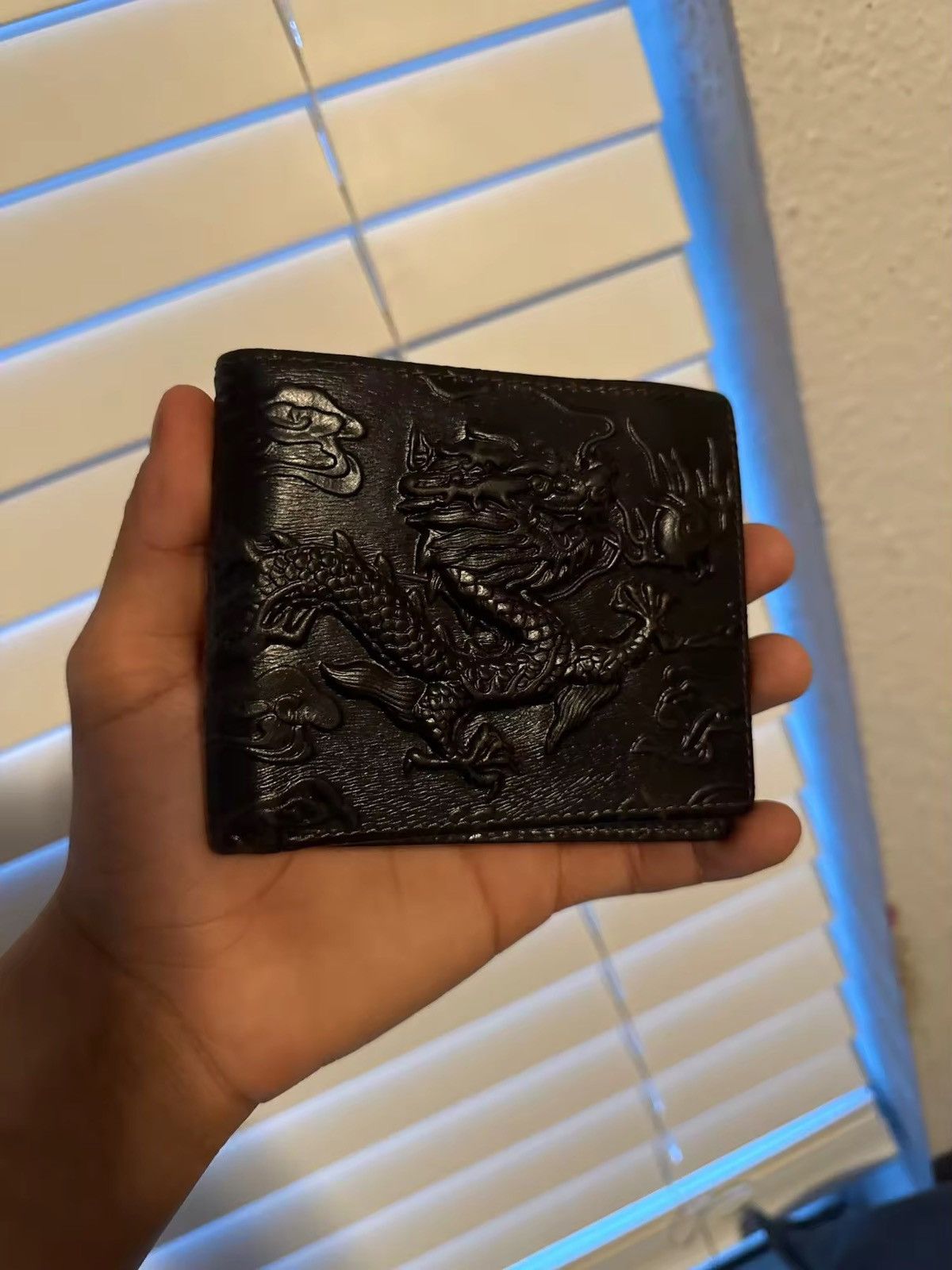 Genuine Leather Dragon Pattern Short Wallet Size ONE SIZE - 2 Thumbnail