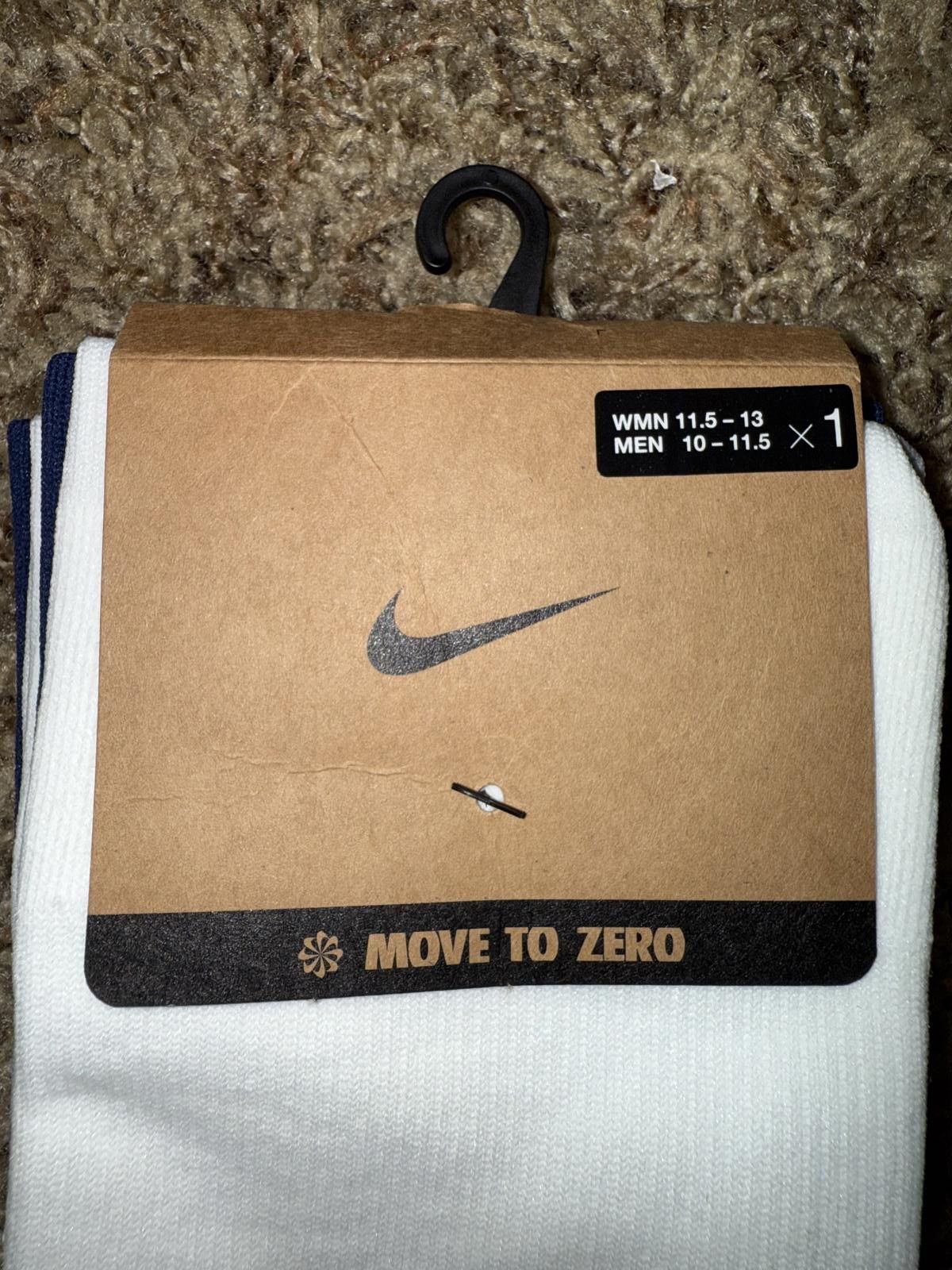 Nike Nike Men’s Tottenham Hotspur F.C. 2025-2026 Home Vapor Strike Knee-High Soccer Socks Sample Size ONE SIZE - 3 Thumbnail
