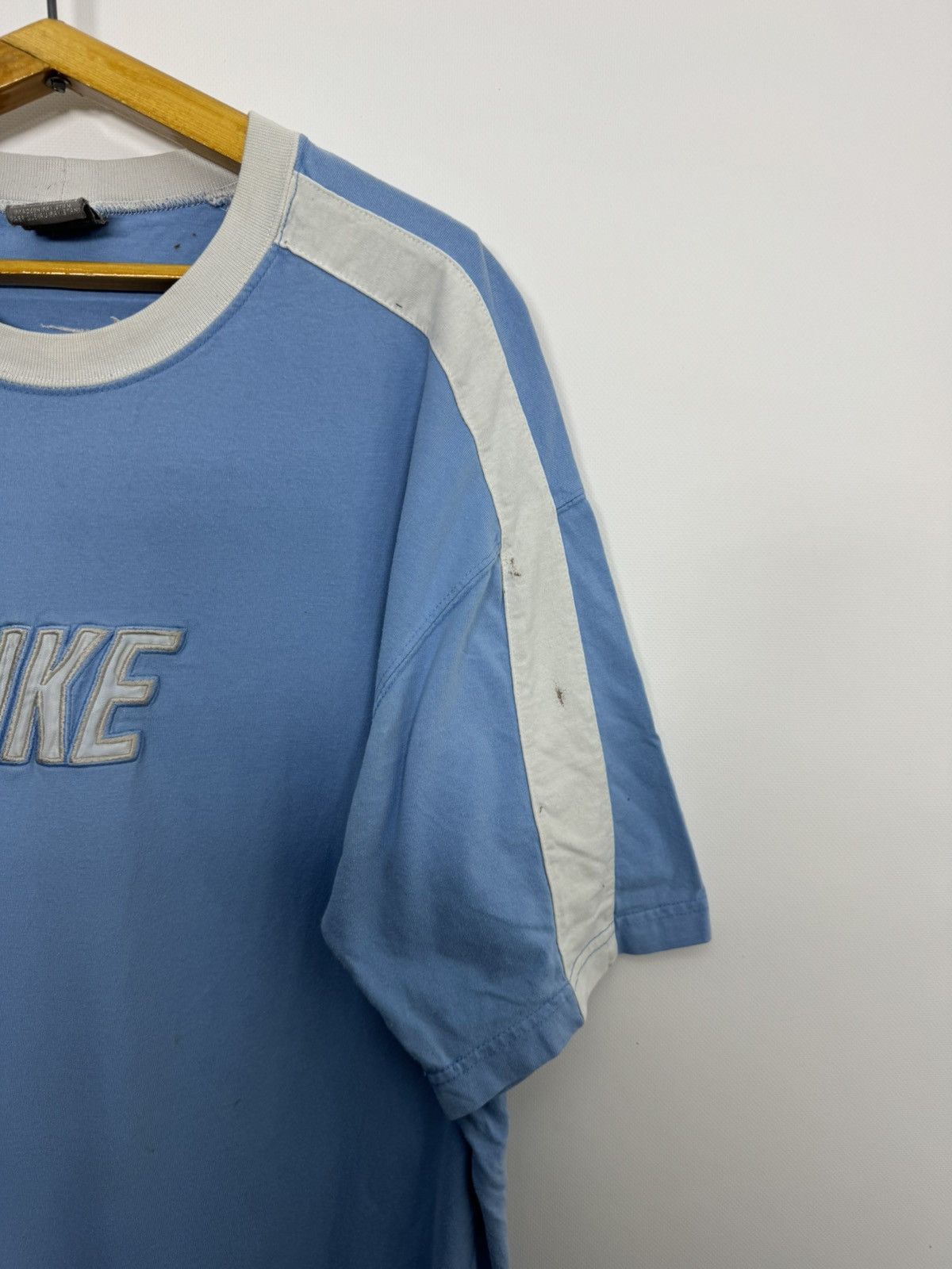 Nike Vintage Y2k Nike Big Logo Swoosh T-Shirt Size US XL / EU 56 / 4 - 5 Thumbnail