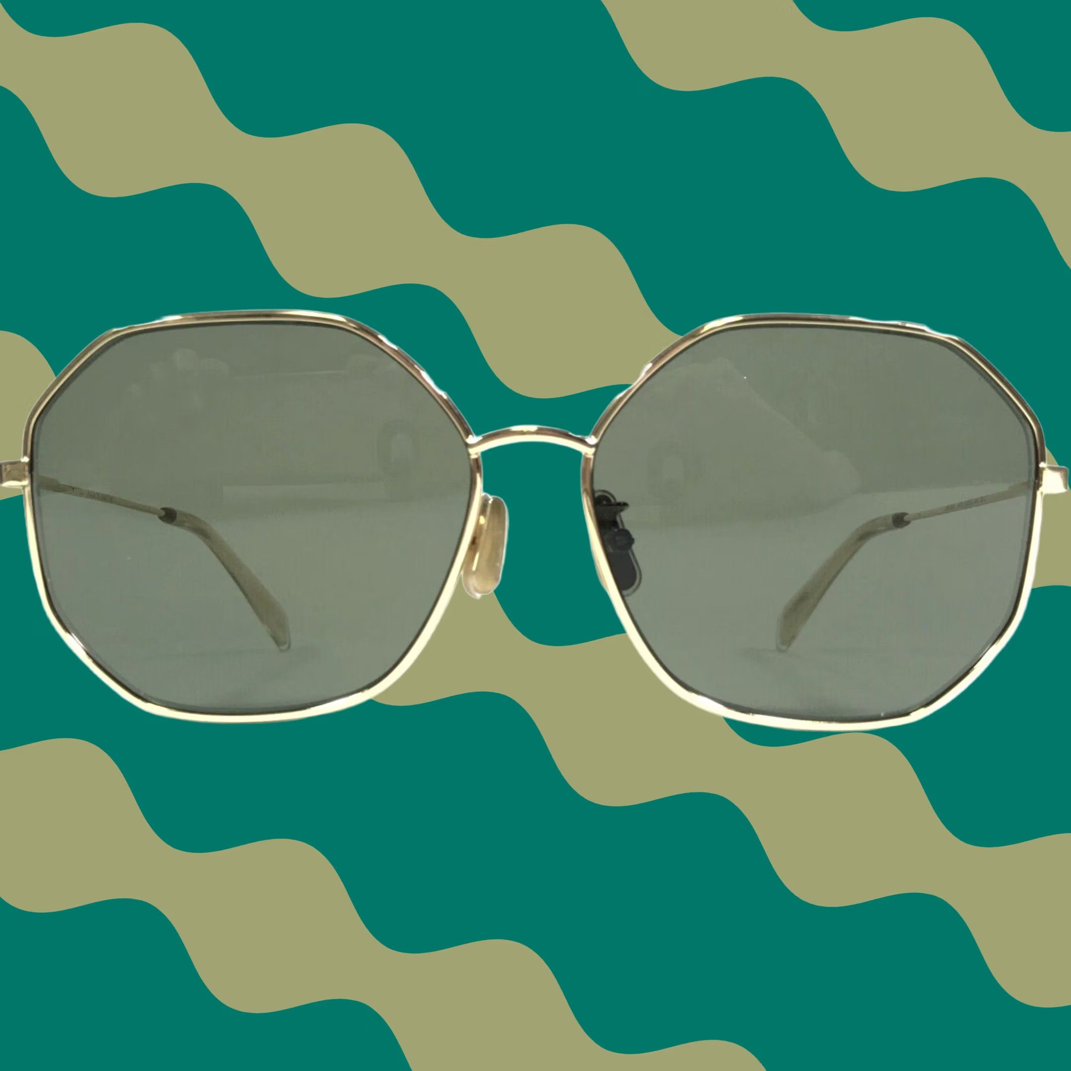 Celine Sunglasses CL40175U 30N Gold Geometric Frames with Green Lenses Celine Sunglasses CL40175U 30N Gold Geometric Frames with  main image 3