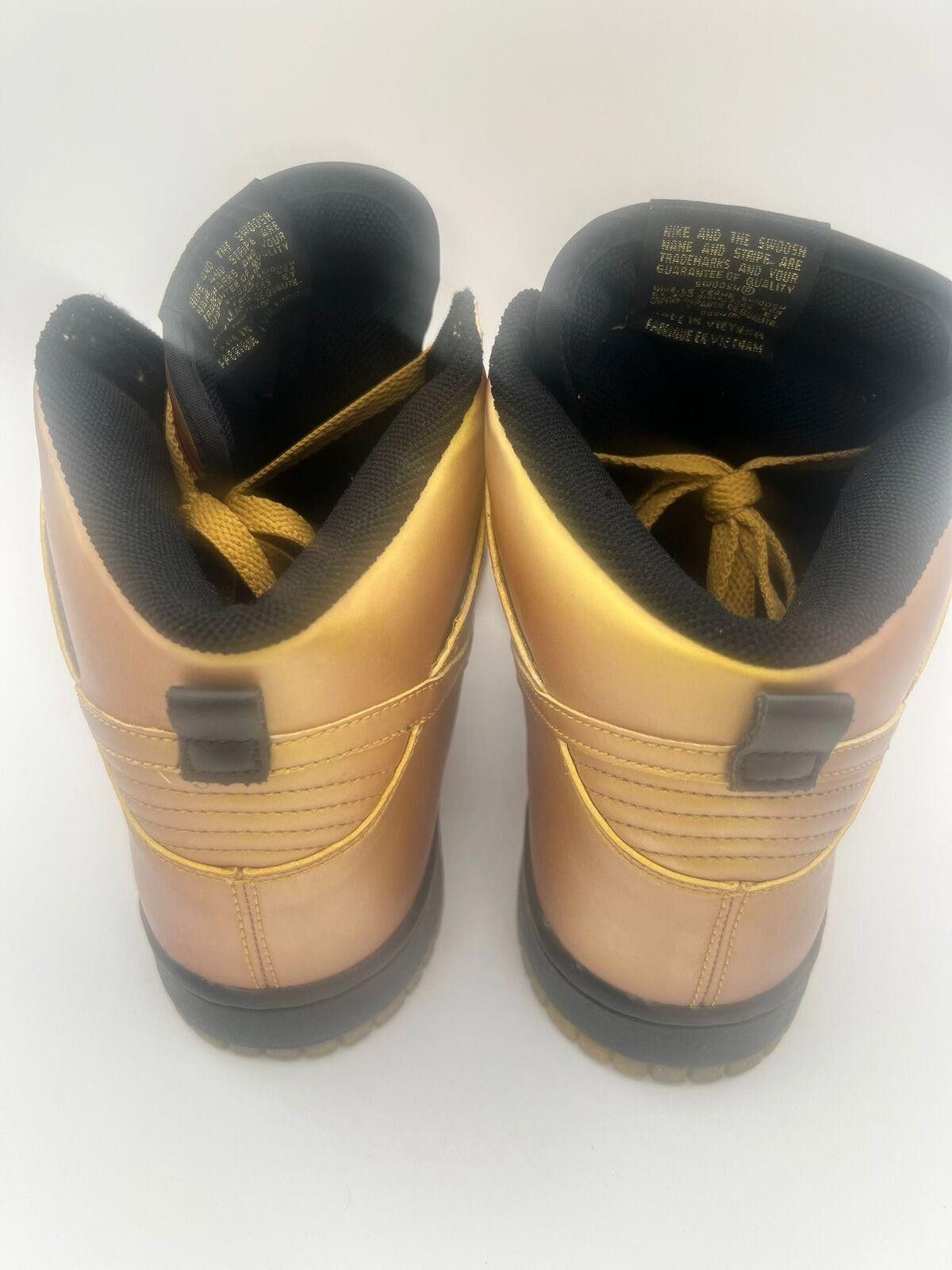 Nike Nike Men's Dunk Olympic 2004 308348-771 Metallic USED Size US 9 / EU 42 - 5 Thumbnail