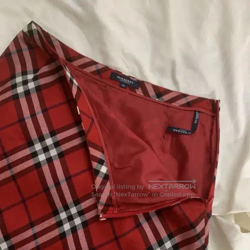 Burberry Burberry Red Wool Check Long Skirt. Size 27" / US 4 / IT 40 - 2 Thumbnail