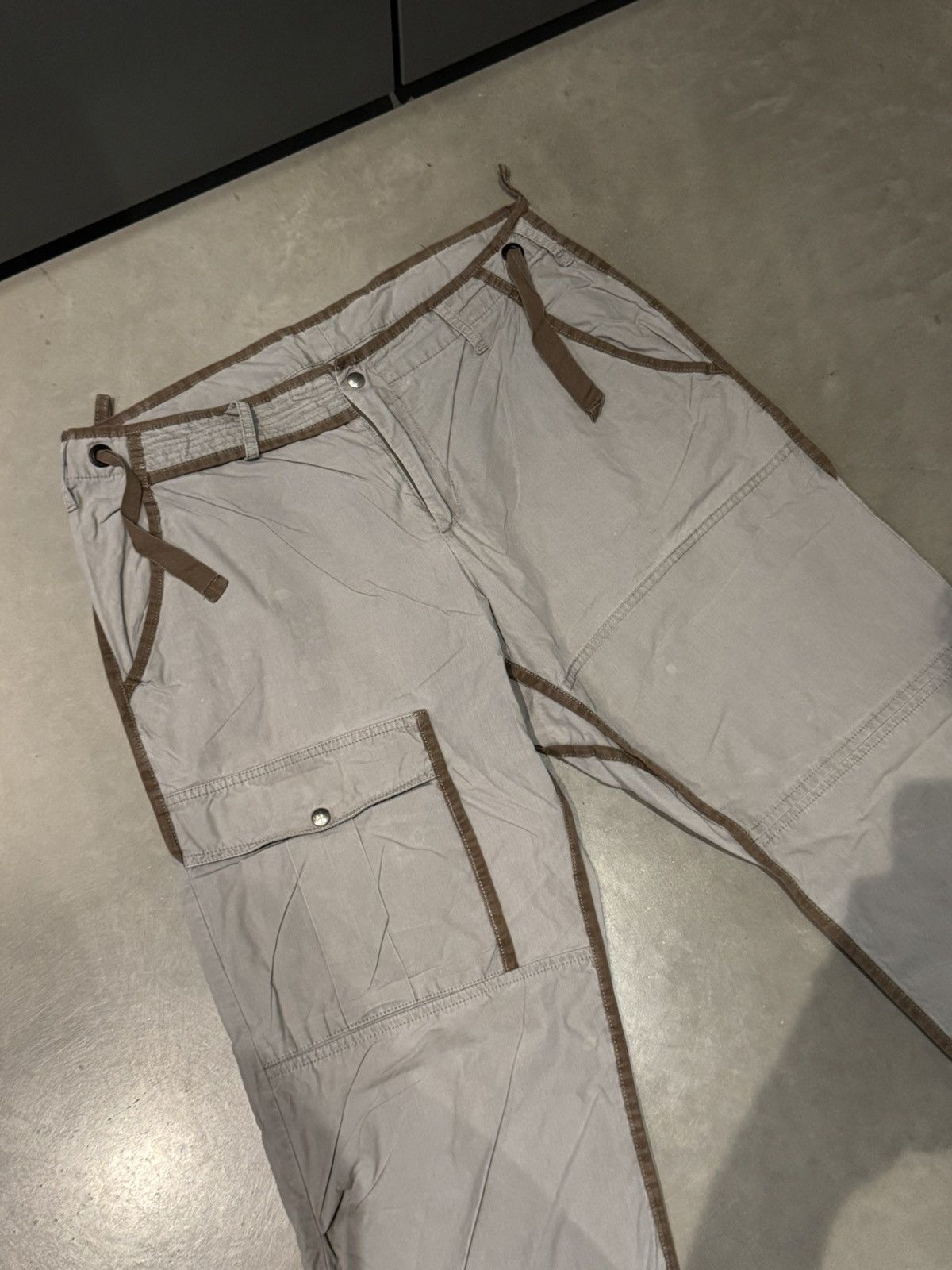 Vintage Very cool vintage grey parachute pants with brown detailing Size US 32 / EU 48 - 2 Thumbnail