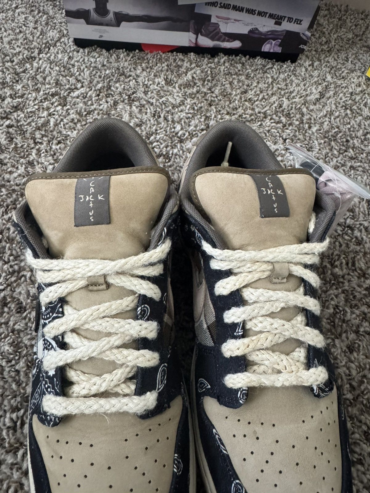 Nike × Travis Scott Nike SB Dunk Low Travis Scott Cactus Jack Size 12 Size US 12 / EU 45 - 13 Thumbnail