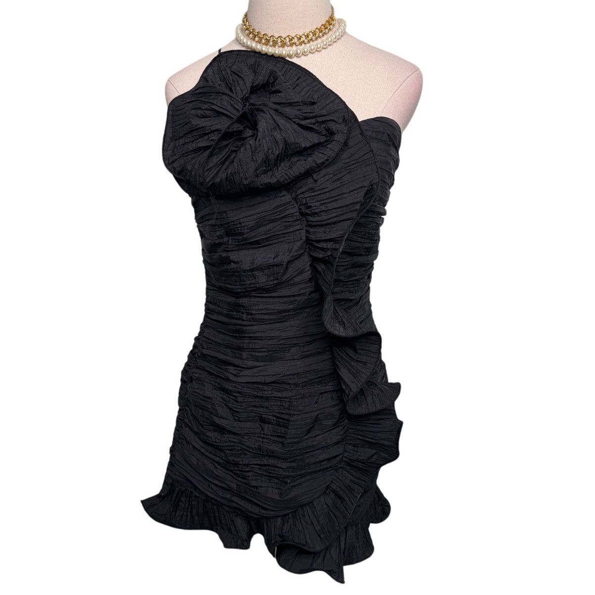 LoveShackFancy LoveShackFancy ​Brenaya Ruffle Flower Mini Dress black sz 6 Size M / US 6-8 / IT 42-44 - 7 Thumbnail