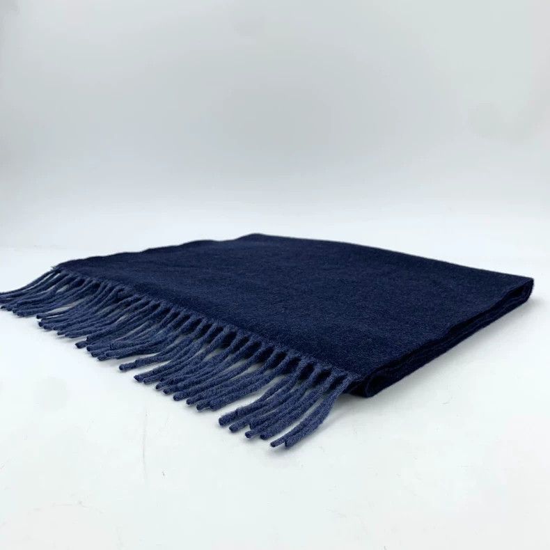 Louis Vuitton Louis Vuitton Dark blue logo, old flower, printed cashmere Size ONE SIZE - 2 Thumbnail