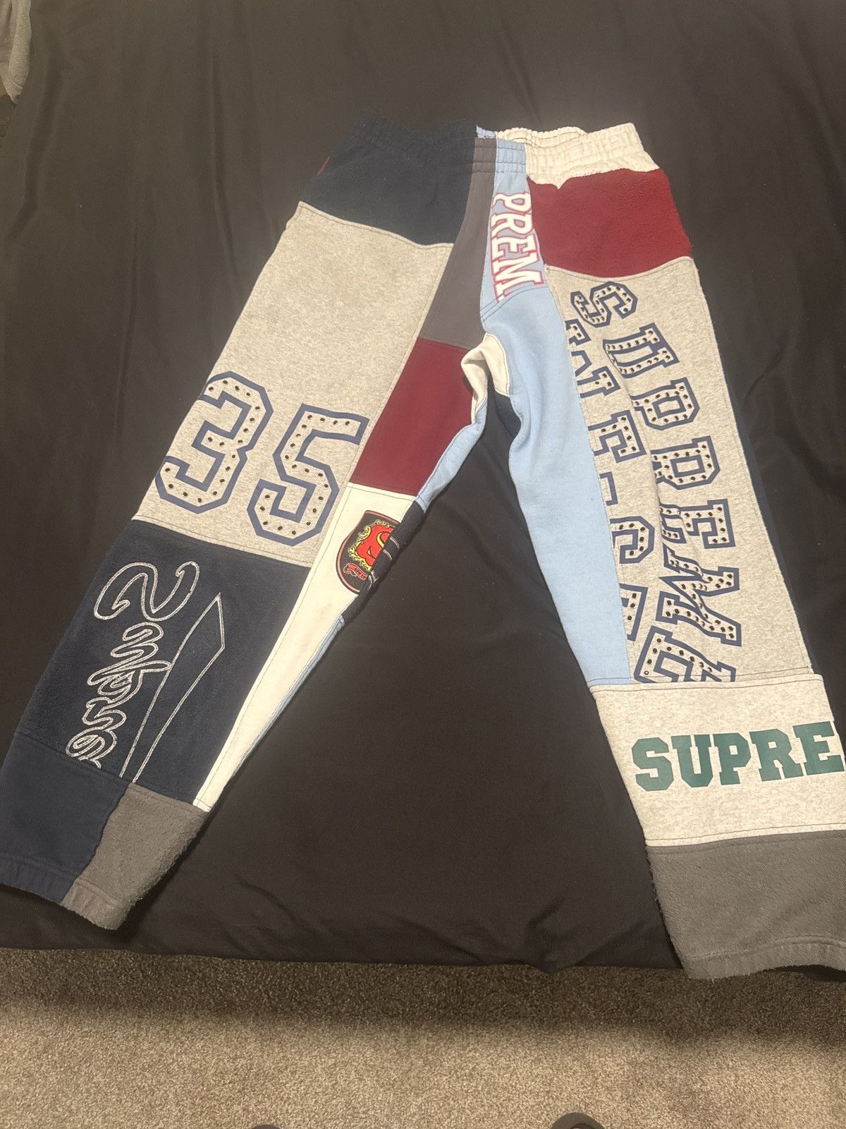 Supreme Signature Supreme Fleece Size US 36 / EU 52 - 1 Thumbnail