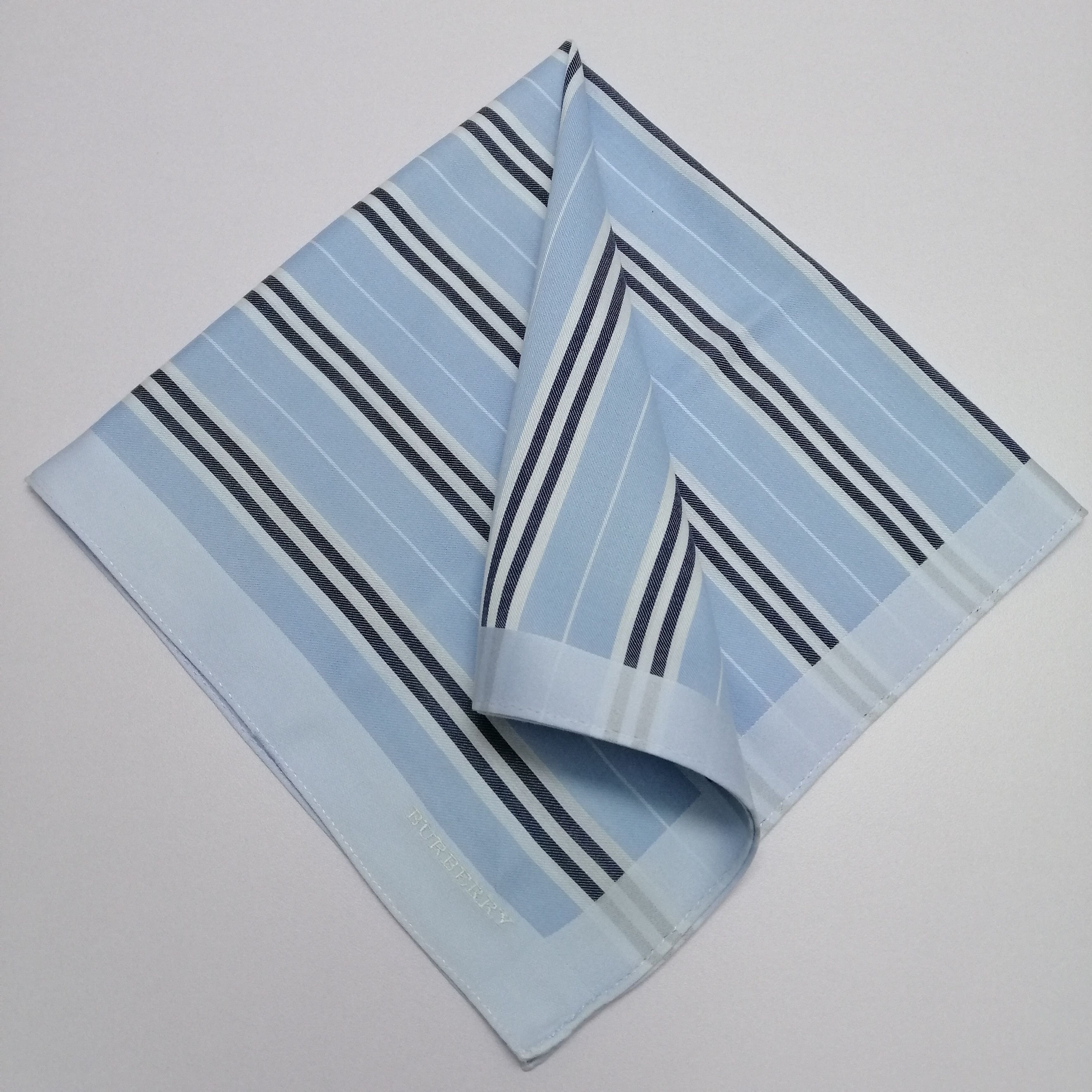 Burberry × Vintage Burberry Handkerchief/Neckerchief/Bandana-KD2371 Size ONE SIZE - 1 Thumbnail