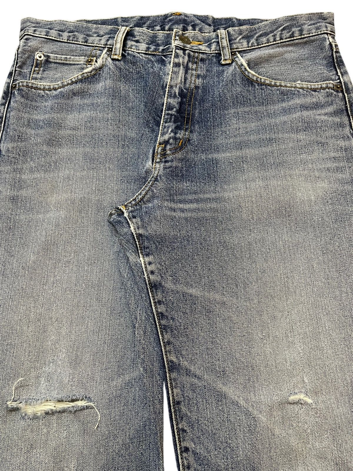 Uniqlo Vintage Japanese Uniqlo Blue Faded Wash Distress Loose Jeans Size US 33 - 4 Thumbnail