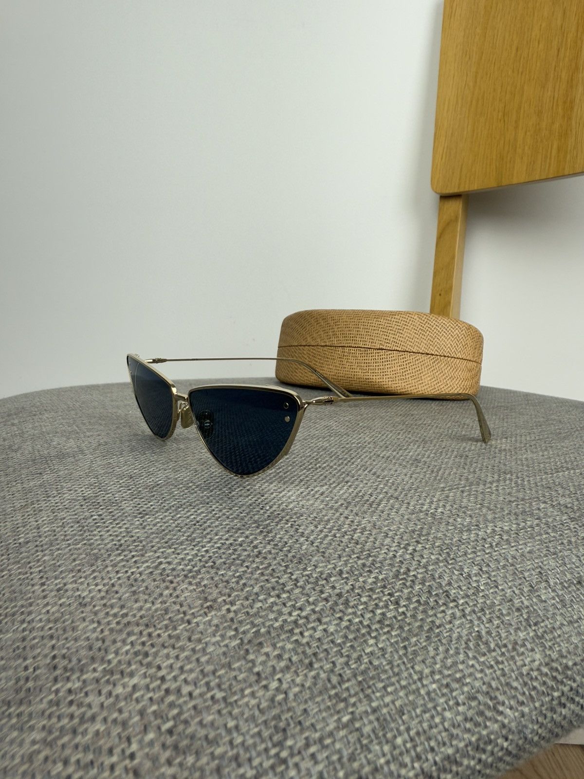 Dior × Vintage ICONIC DIOR MISS DIOR GALLIANO ERA SHIELD RIMLESS SHADES Size ONE SIZE - 2 Thumbnail