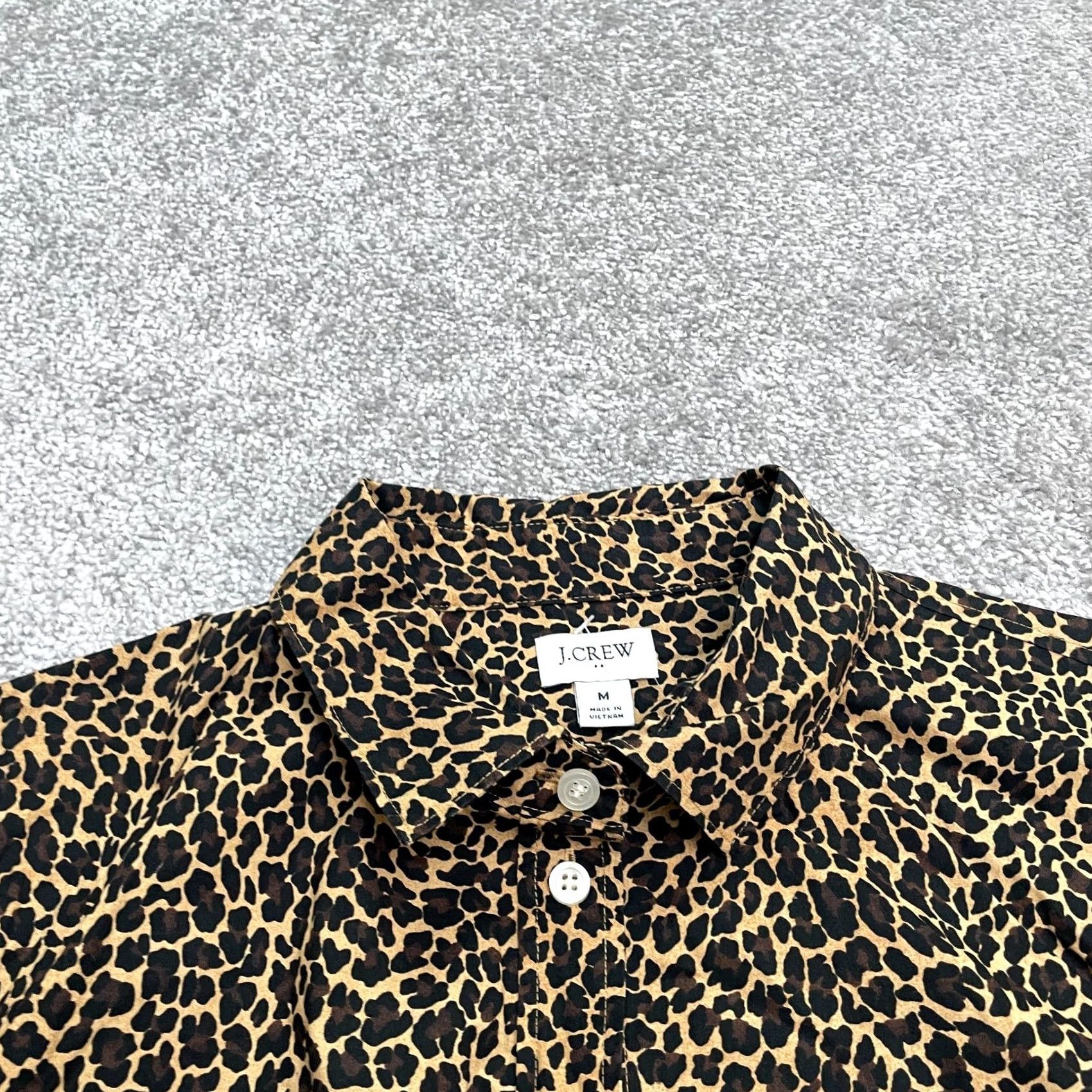 J.Crew J.CREW Leopard Print Button-Down Shirt Womens Medium Brown Long Sleeve Size M / US 6-8 / IT 42-44 - 3 Thumbnail