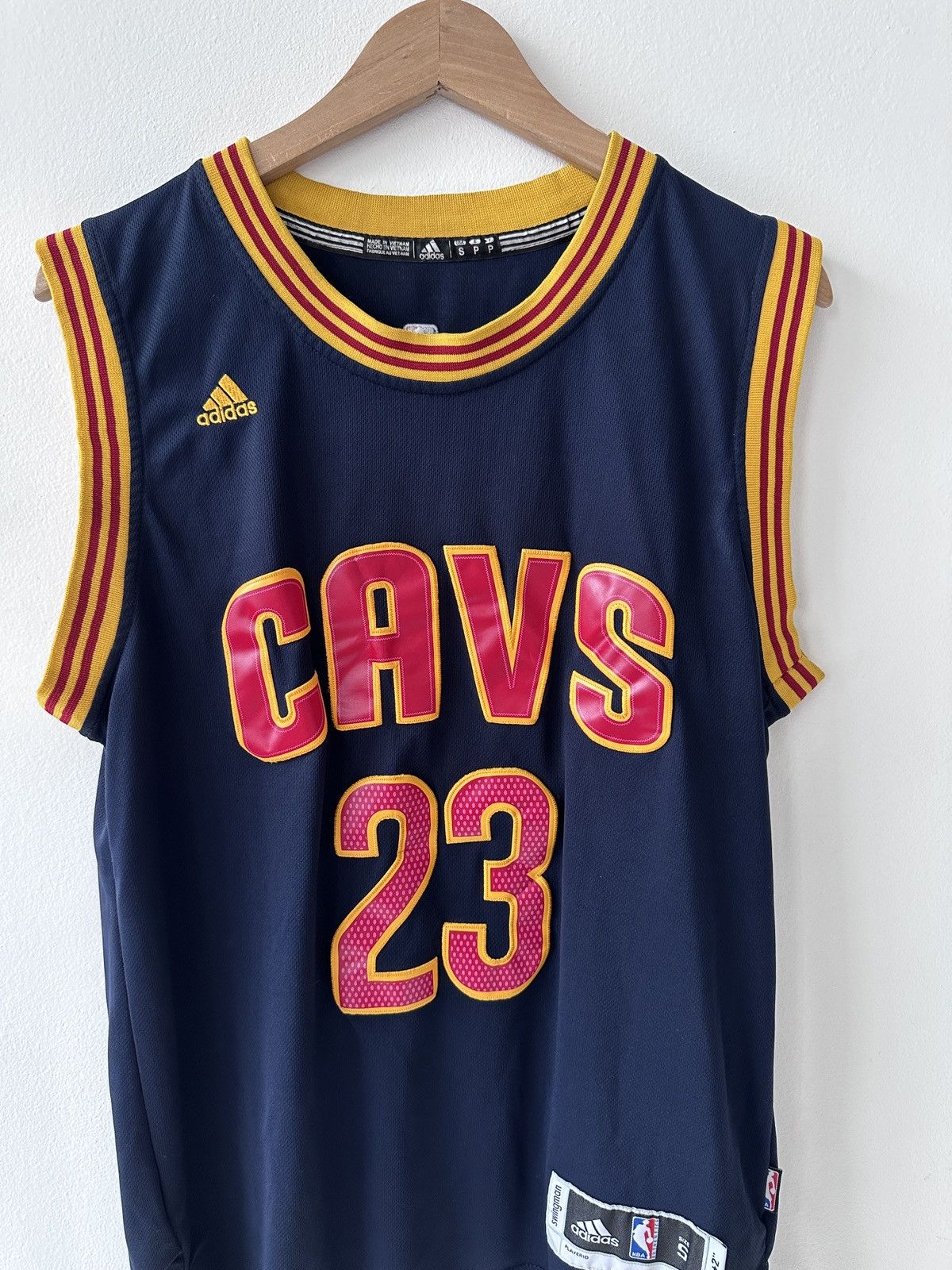 Adidas × NBA LeBron JAMES 23 Cleveland Cavaliers Adidas NBA JERSEY Size US S / EU 44-46 / 1 - 4 Thumbnail