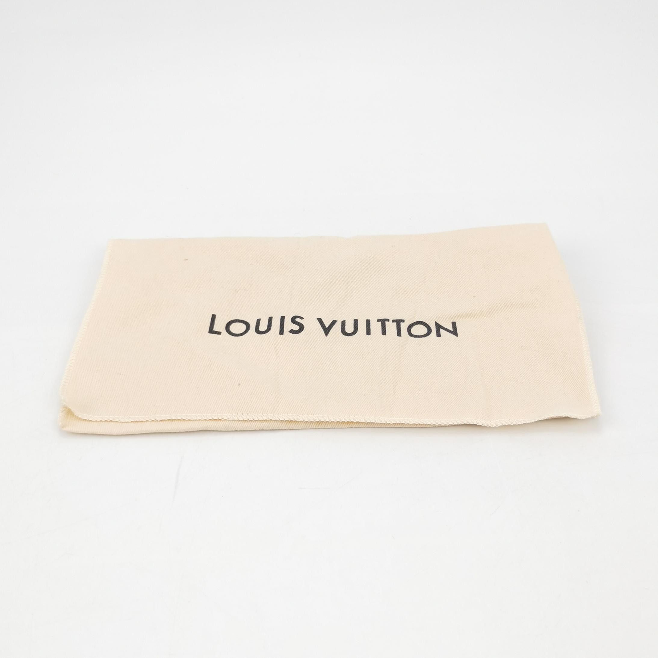 Louis Vuitton Louis Vuitton (LV) Pochette Kirigami monogram independent s Size ONE SIZE - 4 Thumbnail