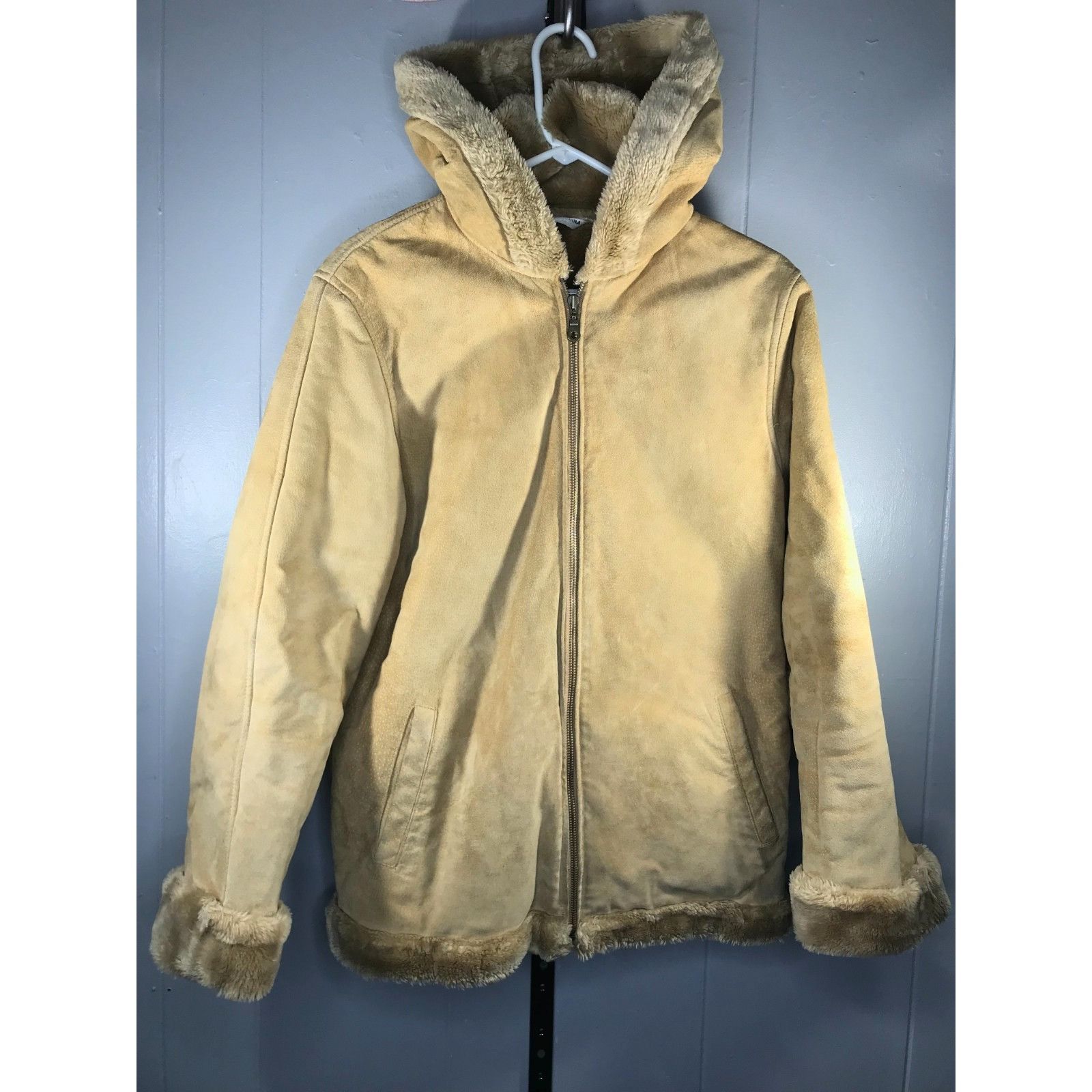 Wilsons Leather Vintage Wilsons Leather Jacket Womens Suede Sherpa Lined She Size M / US 6-8 / IT 42-44 - 1 Thumbnail