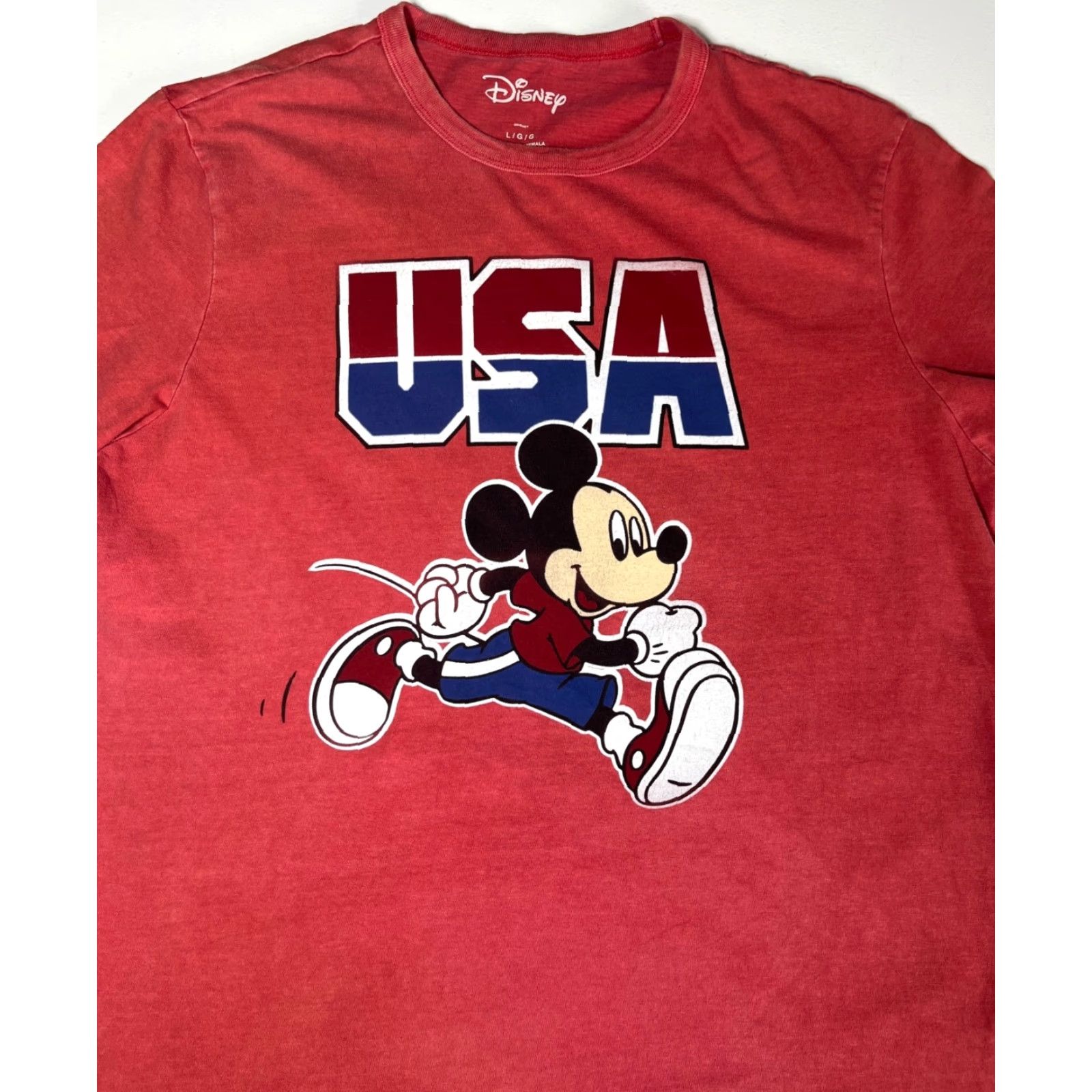 Disney Disney Mickey Mouse Cotton T-Shirt Sz L Men Red USA Cartoon Crew Neck Short Sleeve - Disney x American Eagle Outfitters Size US L / EU 52-54 / 3 - 4 Thumbnail