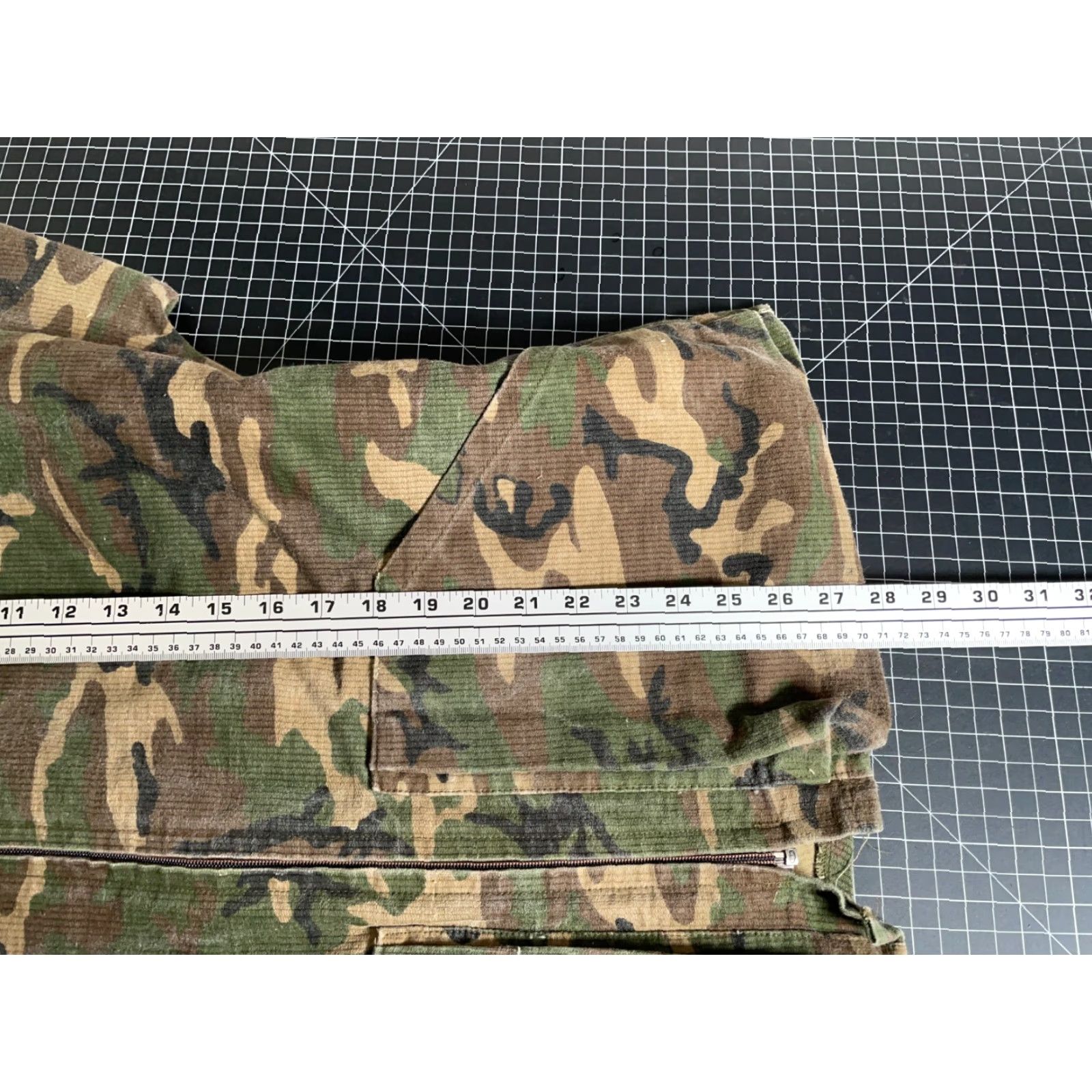 IDEA VINTAGE Ideal Camouflage Jacket Men's Large Green Cotton Blend USA Made Full Zip Unlined Military Style 80s 90s Retro Size US L / EU 52-54 / 3 - 7 Thumbnail