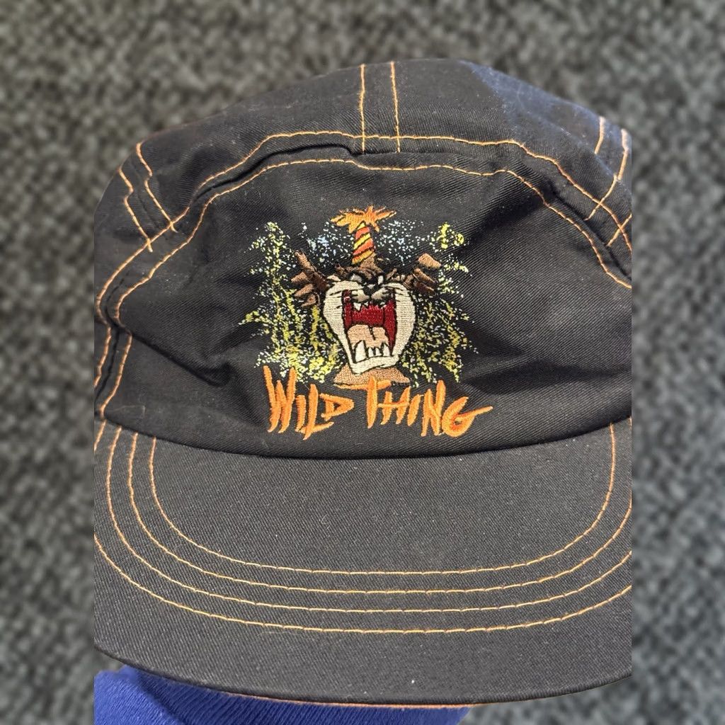 Vintage VINTAGE Looney Tunes Taz Wild Thing 1993 5 Panel SnapBack Hat Cap Cartoon Men Size ONE SIZE - 1 Thumbnail