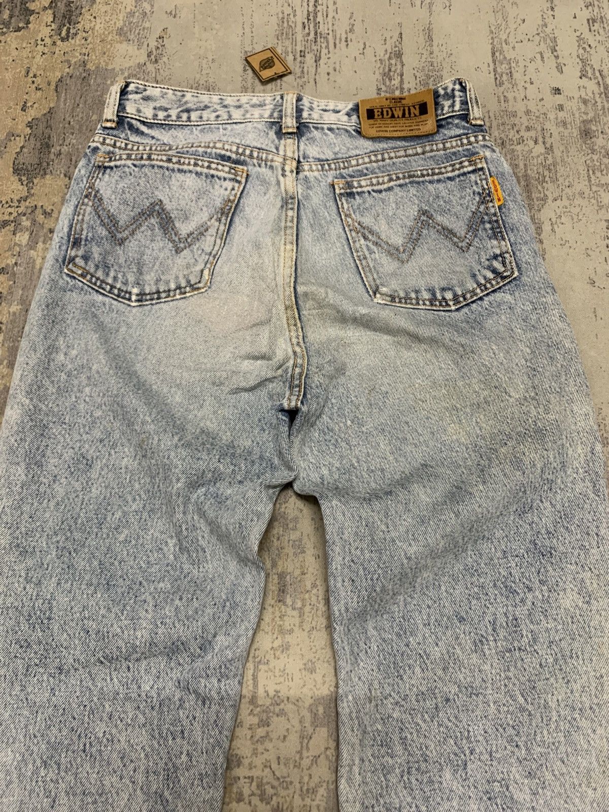 Edwin DISTRESSED EDWIN TAPERED LEG JEANS W29 Size US 29 - 9 Thumbnail